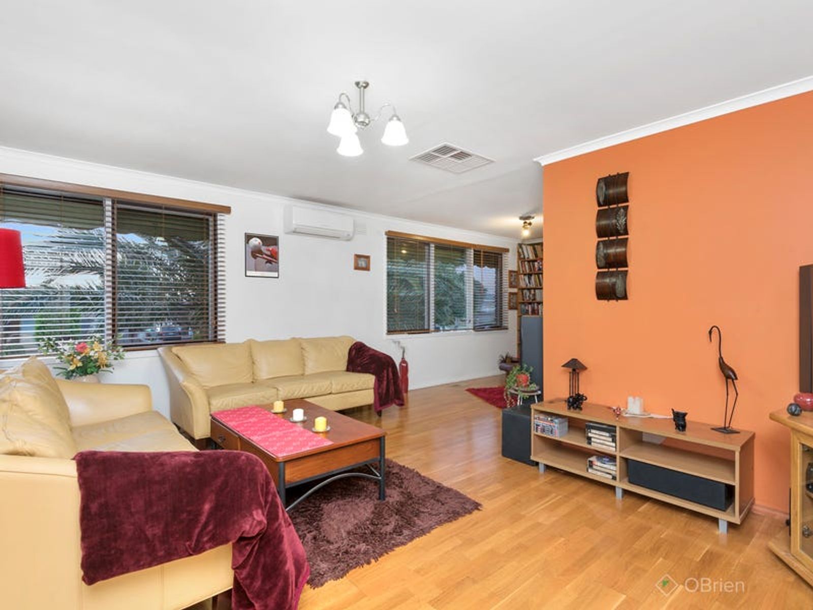 2 Melliodora Court, Endeavour Hills, VIC 3802, Endeavour Hills - Thumbnail 2