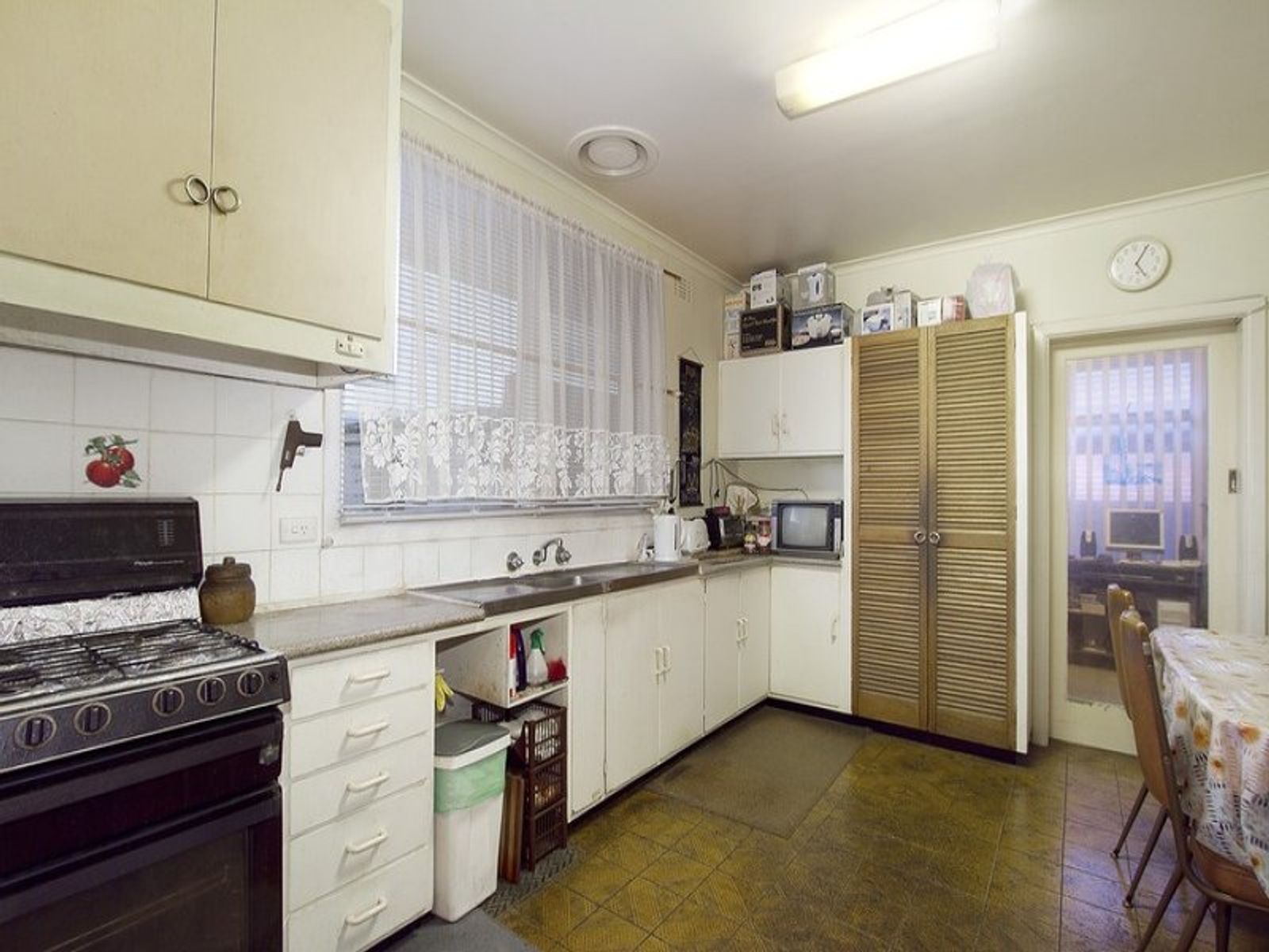 40 Emerald Drive, Springvale, VIC 3171, Springvale - Thumbnail 2