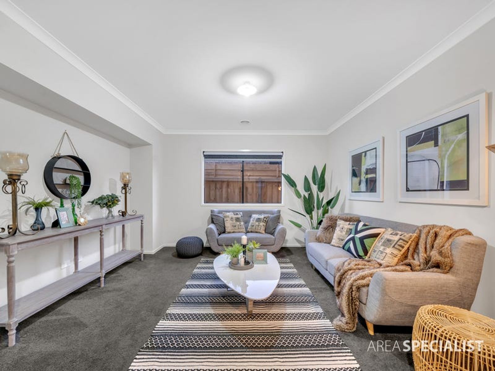 27 Mountjoy Circuit, Clyde North, VIC 3978, Clyde North - Thumbnail 2