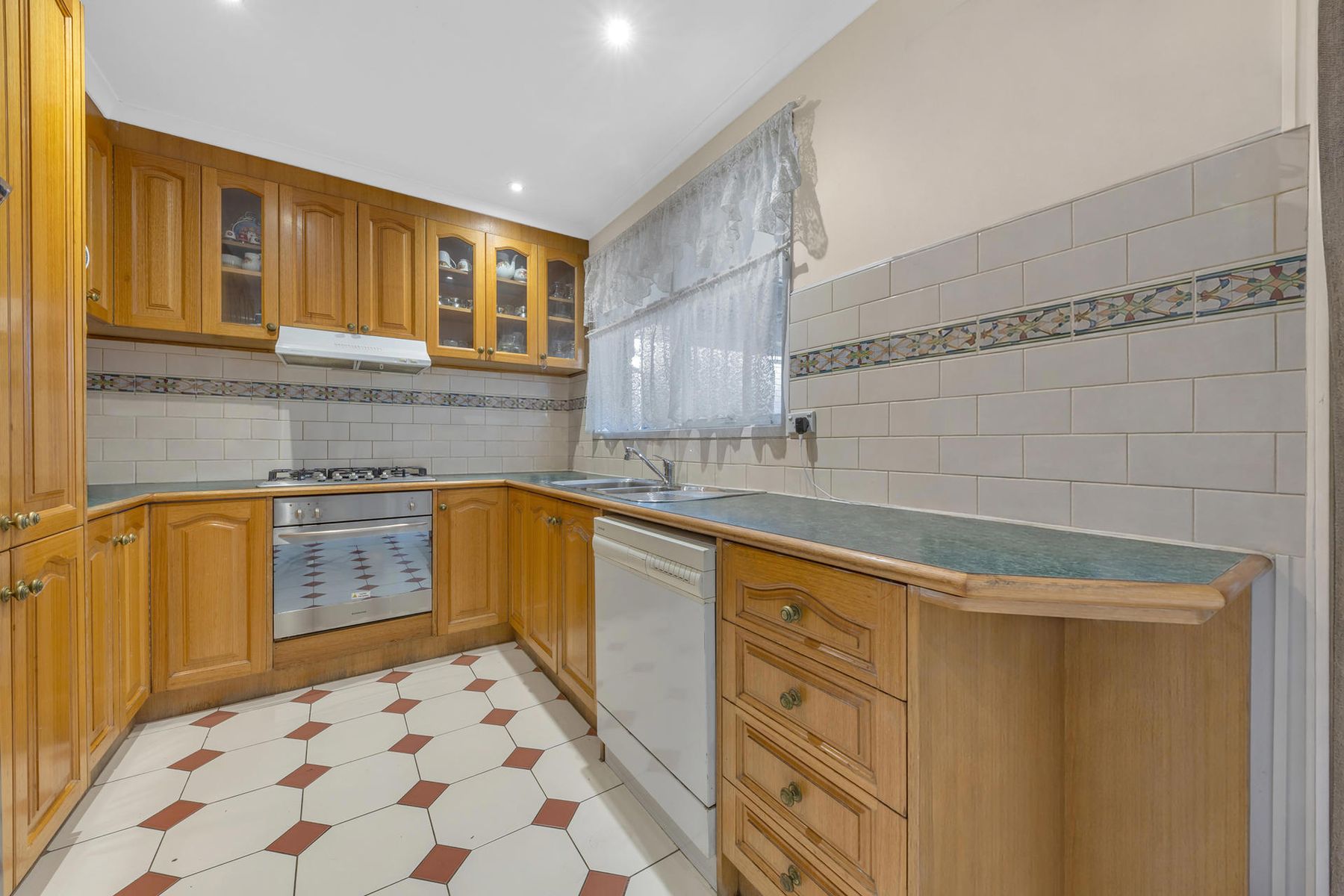 1/15 Jarrot Court, Meadow Heights VIC 3048, Meadow Heights - Thumbnail 7