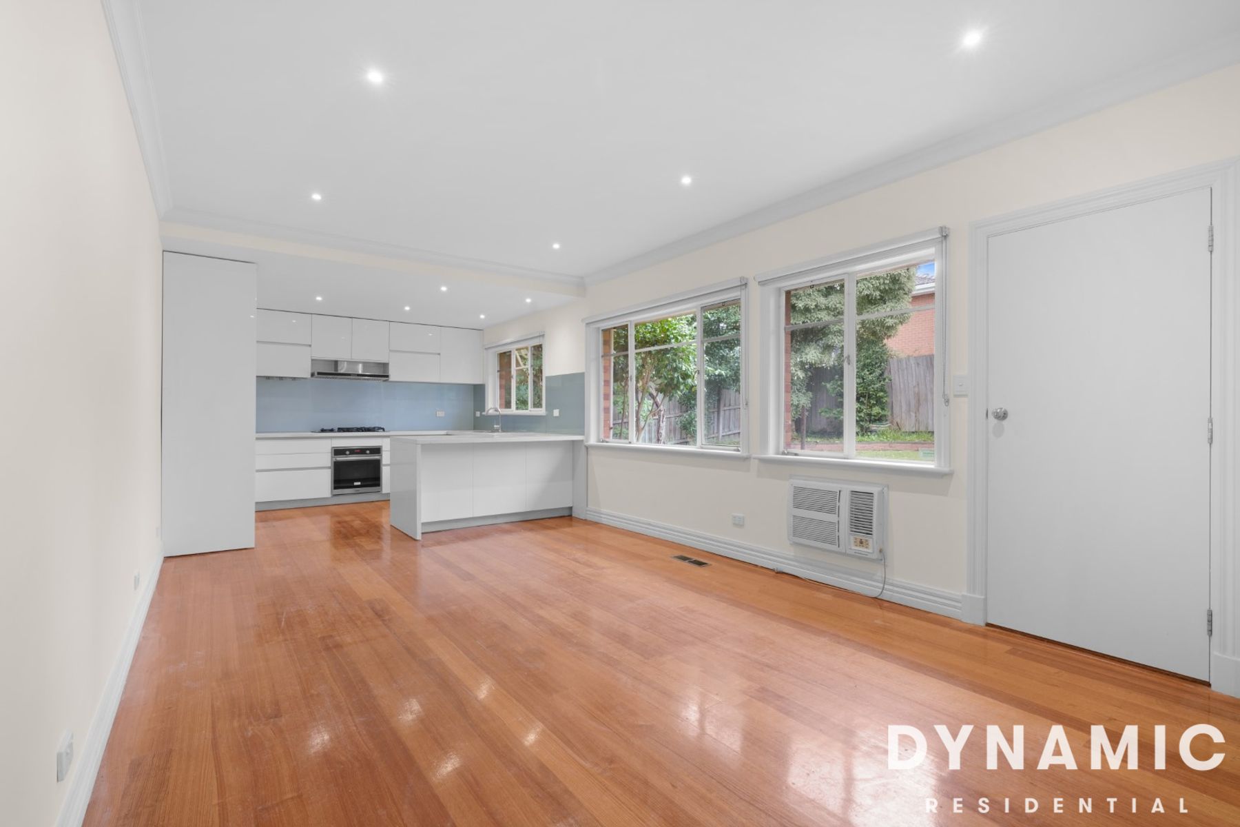 16 Farquharson St, Mount Waverley, Mount Waverley - Thumbnail 2