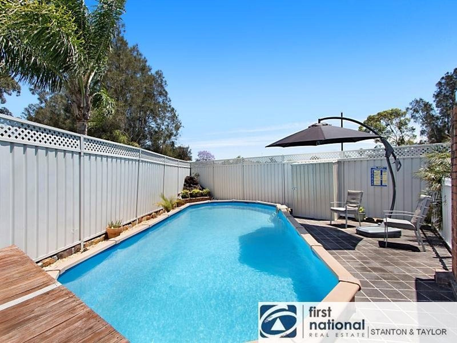 2 Dolphin Crescent, Claremont Meadows - Thumbnail 4