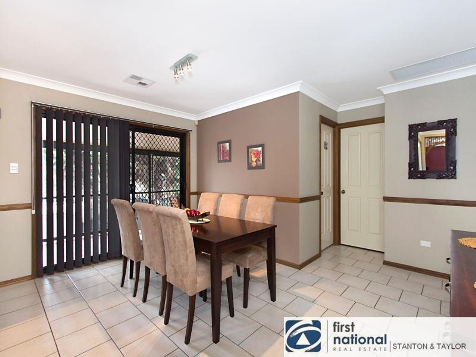 19 Sittella Place, Glenmore Park - Thumbnail 6
