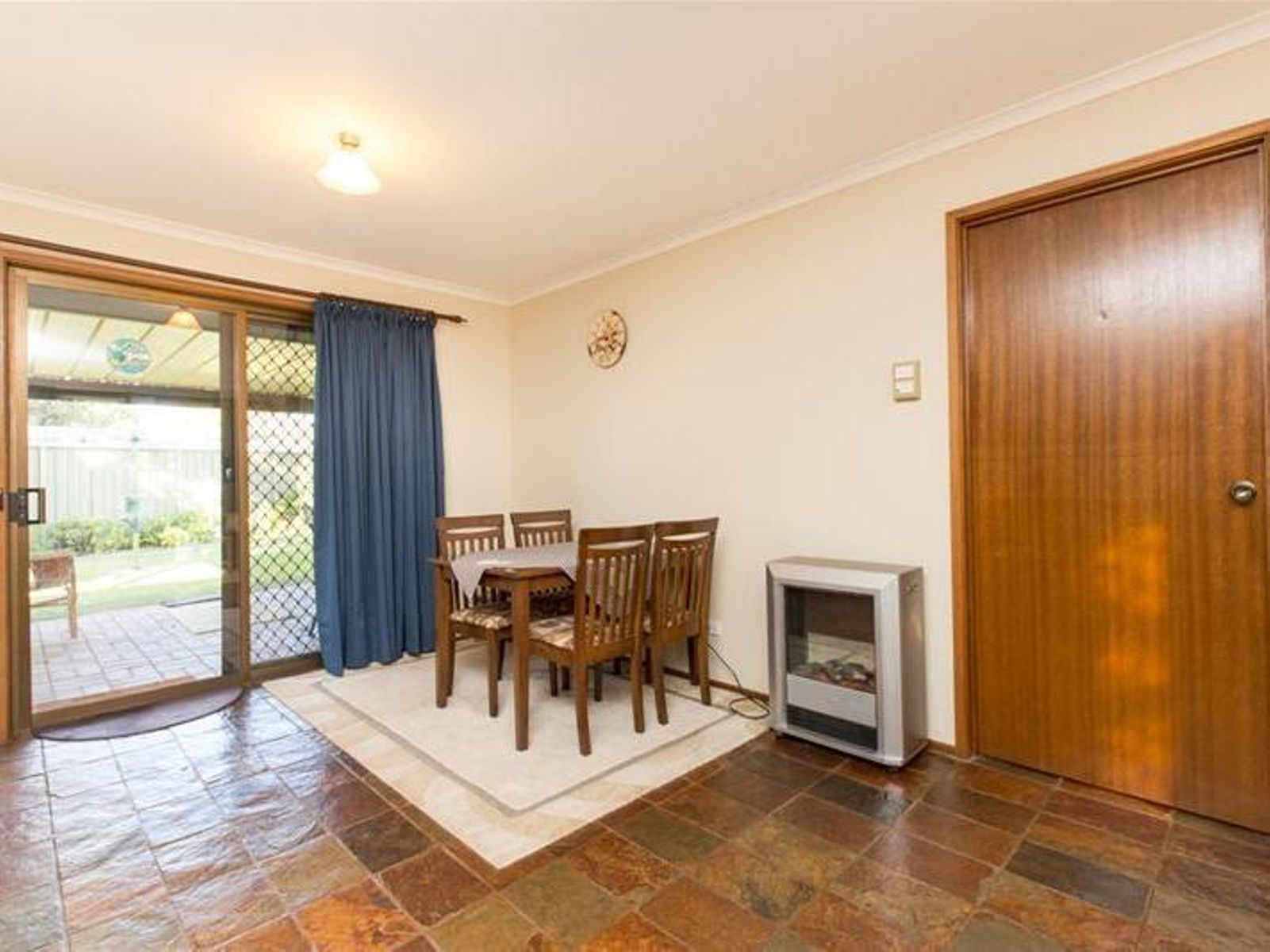 178 Boobook Avenue, Cardross - Thumbnail 7