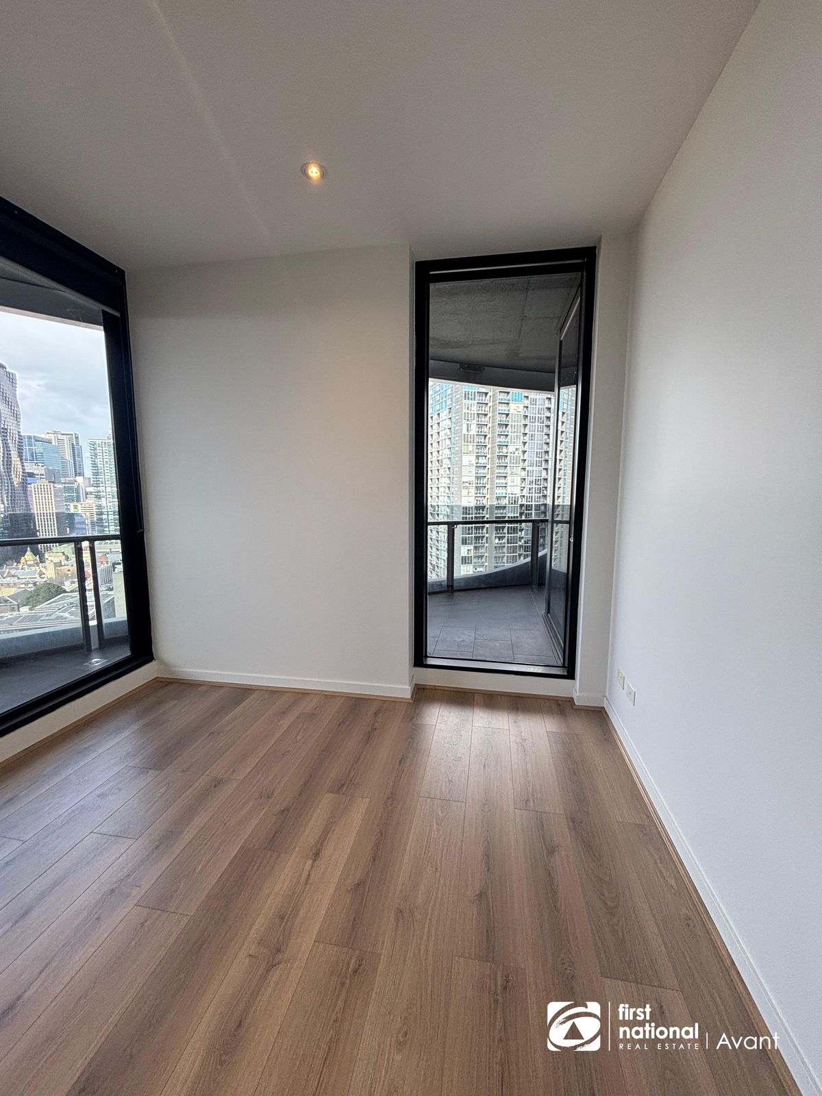2213/551 Swanston Street, Carlton VIC 3053, Carlton - Thumbnail 5