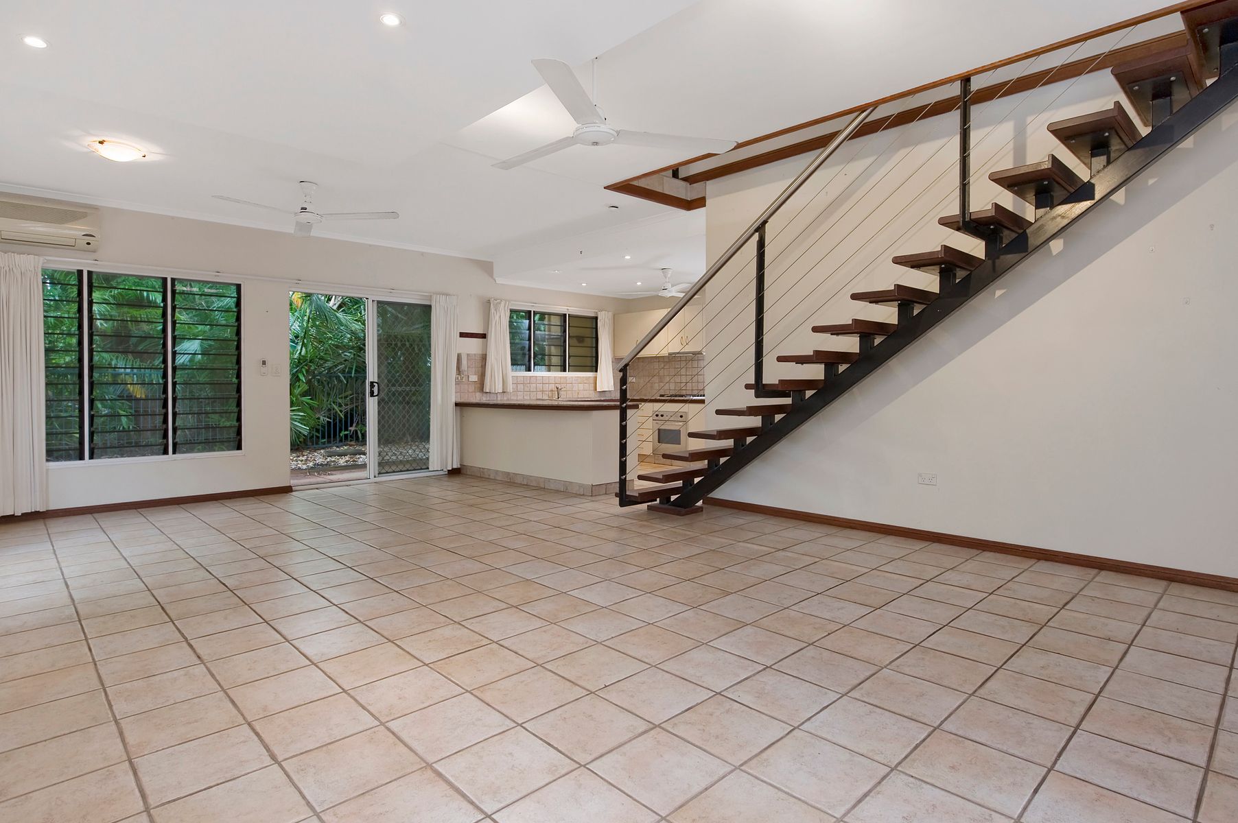 3/20 Barossa Street, Larrakeyah NT 0820, Larrakeyah - Thumbnail 2