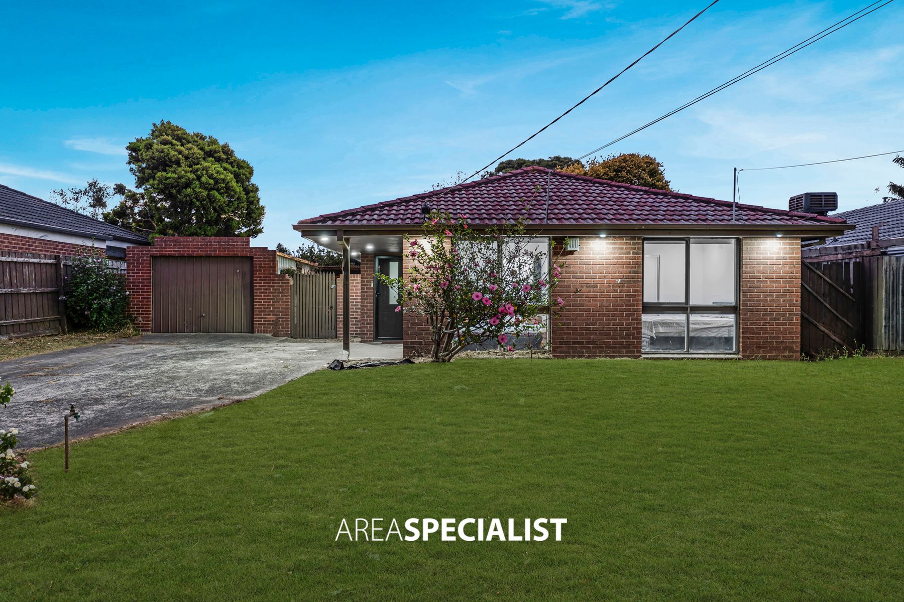 27 Dunbar Avenue, Cranbourne, VIC 3977