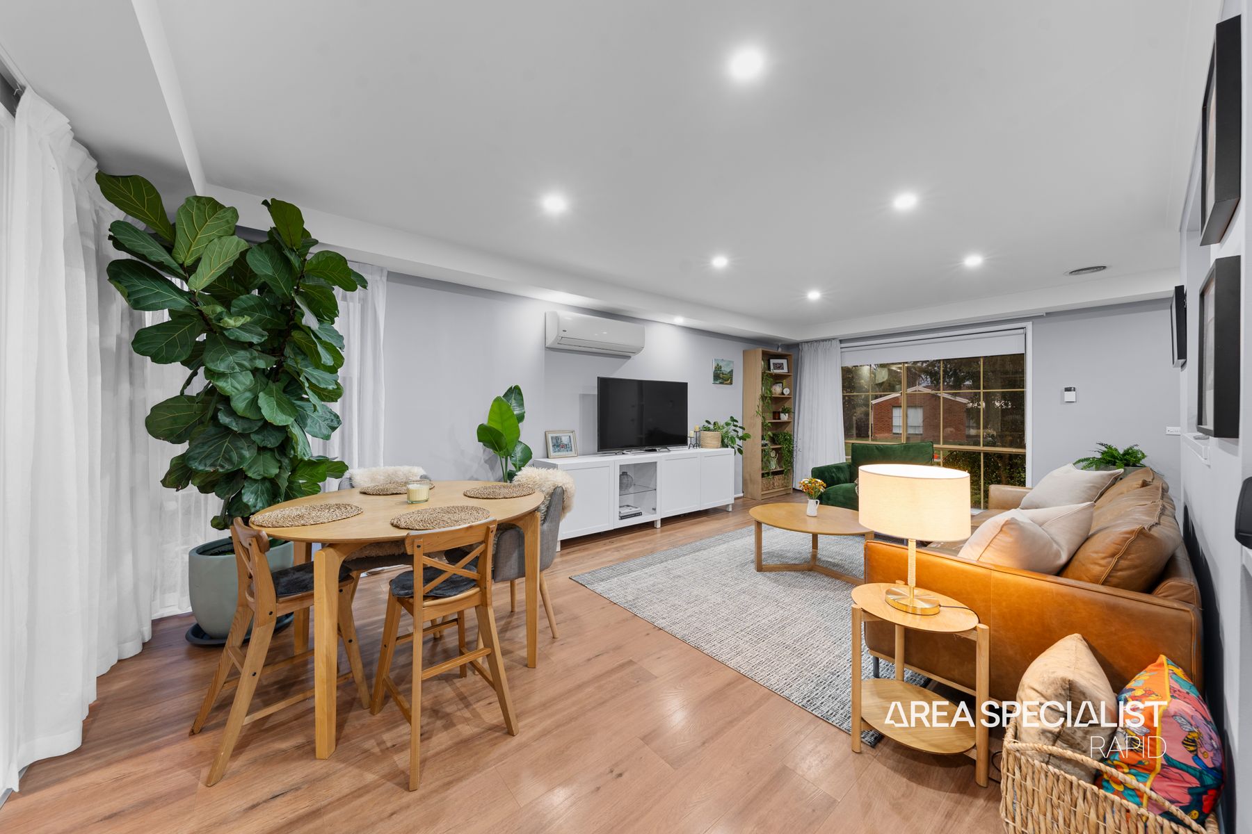 13 Cornell Place, Hampton Park, VIC 3976, Hampton Park - Thumbnail 6