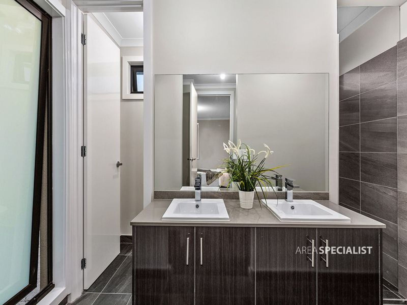 12 Featherdown Way, Clyde North, VIC 3978, Clyde North - Thumbnail 8