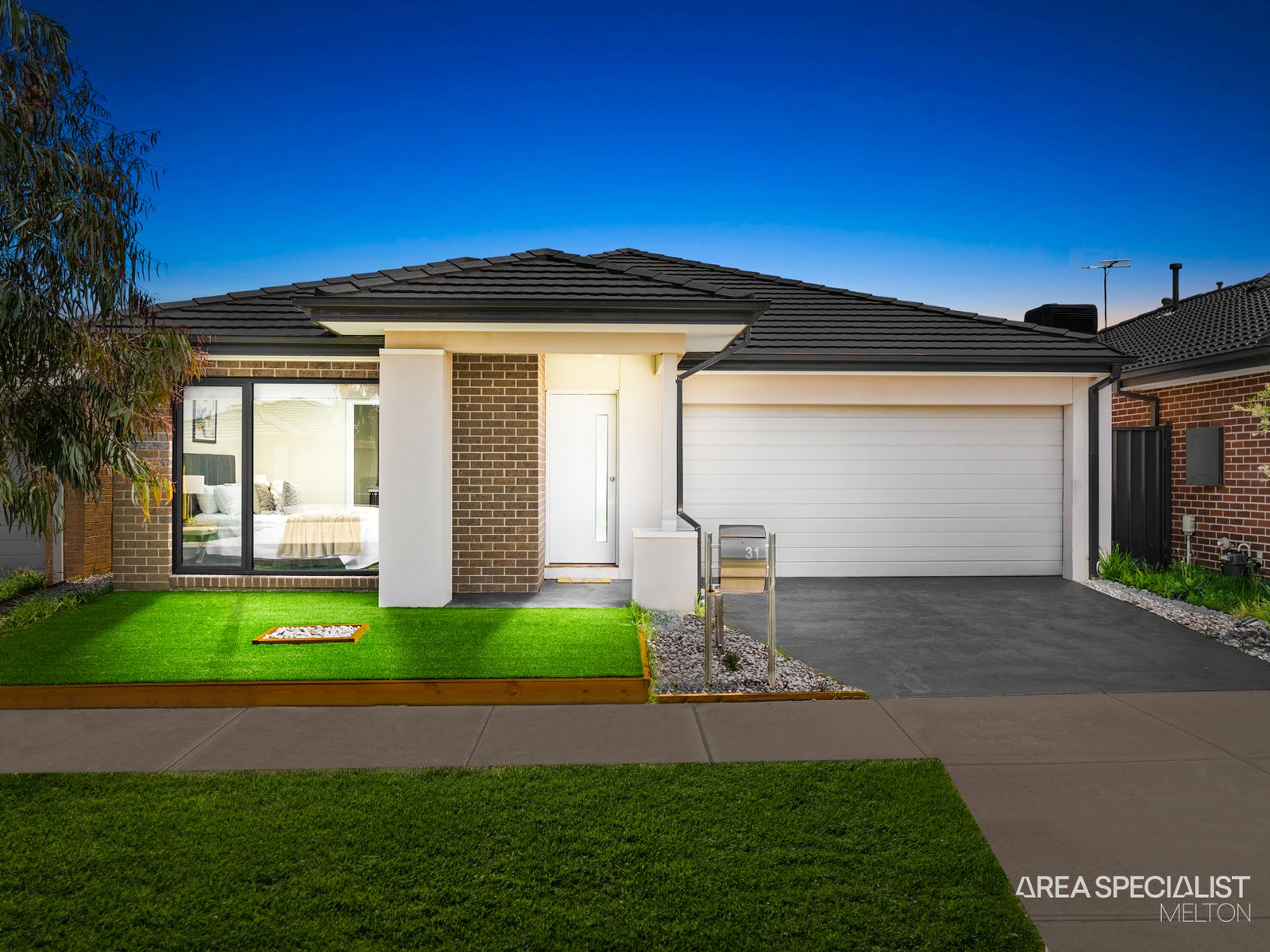 31 Golden Wattle Way, Harkness, VIC 3337, Harkness - Thumbnail 2