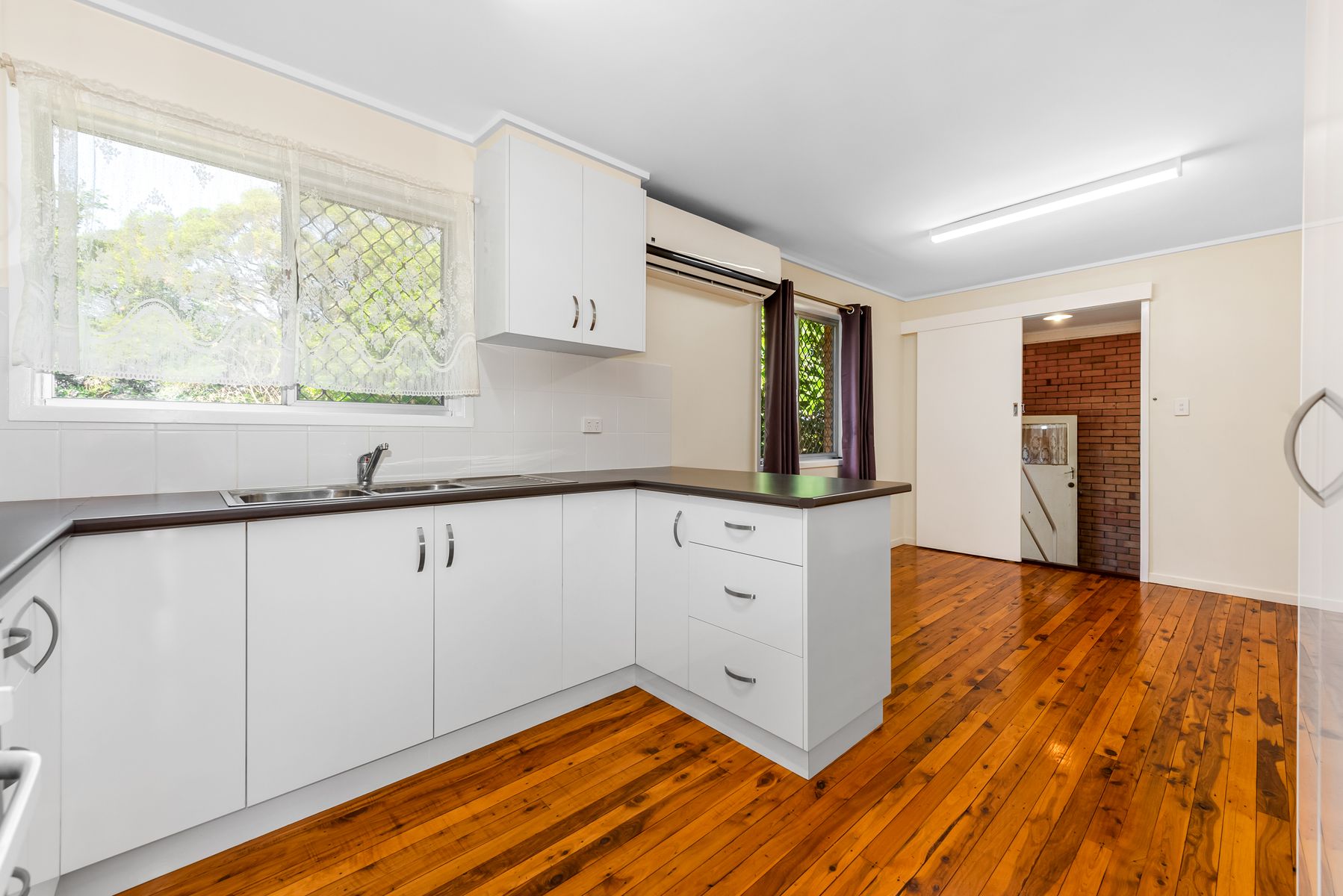 7 Gascony Street, Harristown QLD 4350, Harristown - Thumbnail 3