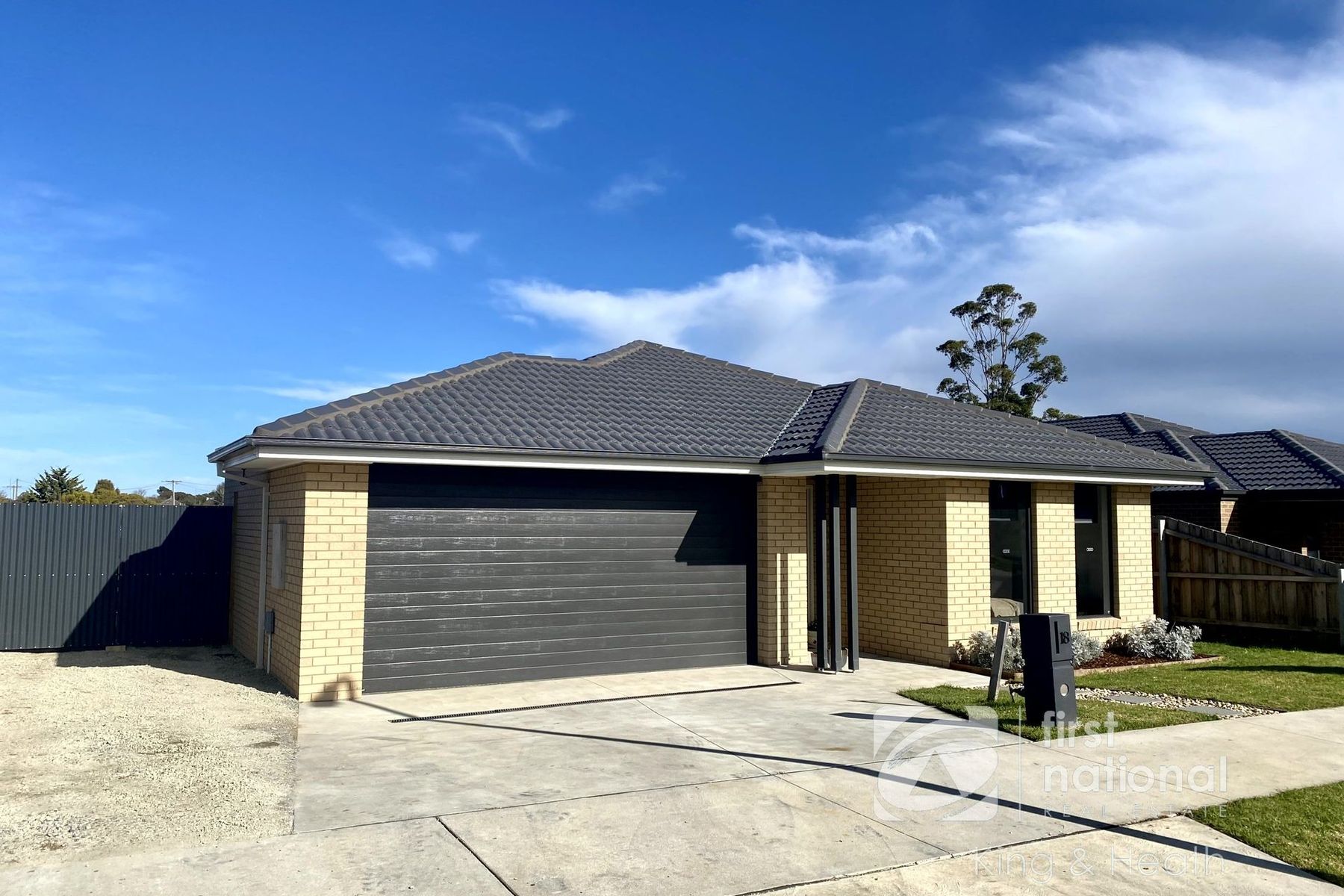 18 Hudson Crescent, Lucknow VIC 3875