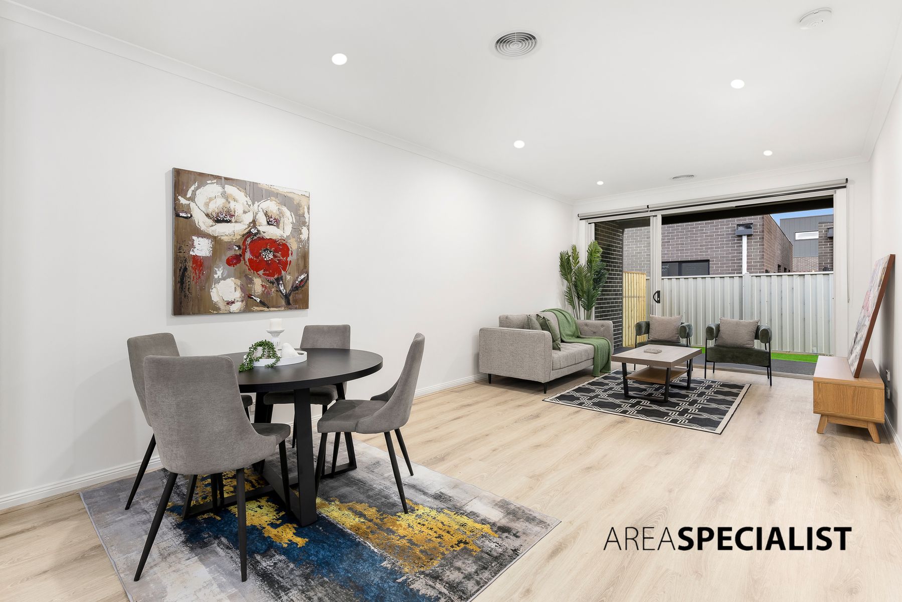 31 Birmingham Road, Cranbourne East, VIC 3977, Cranbourne East - Thumbnail 8