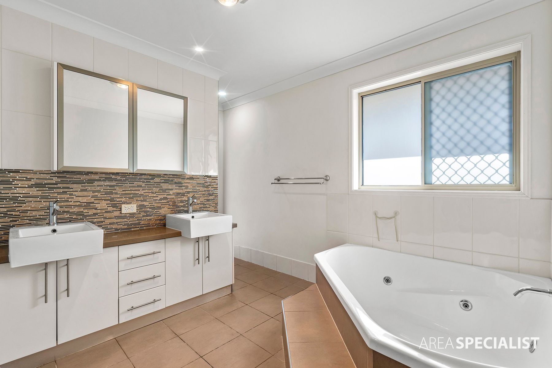 2/4 Wright Court, Upper Coomera, QLD 4209, Upper Coomera - Thumbnail 7