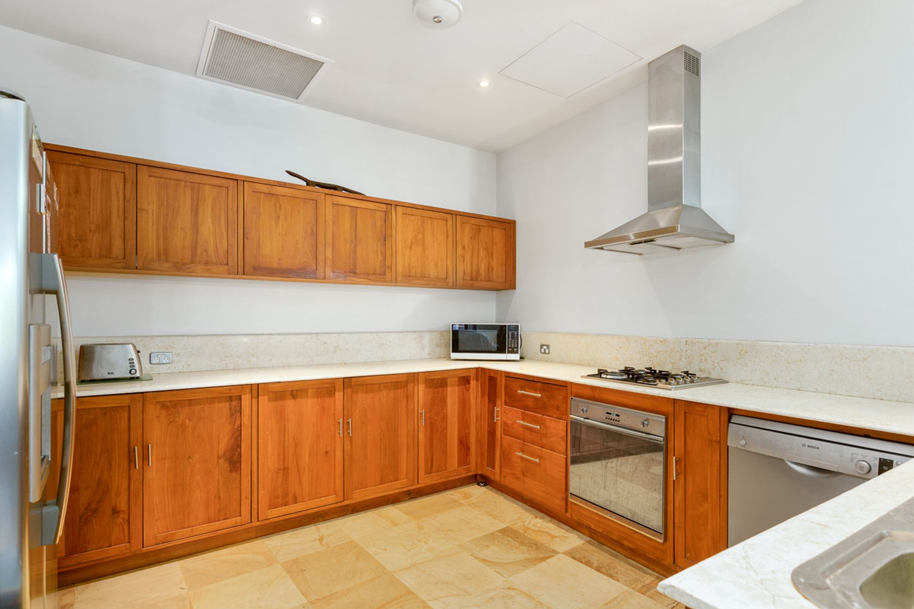 2/1 Bradhurst  Court, Bayview, NT 0820, Bayview - Thumbnail 5