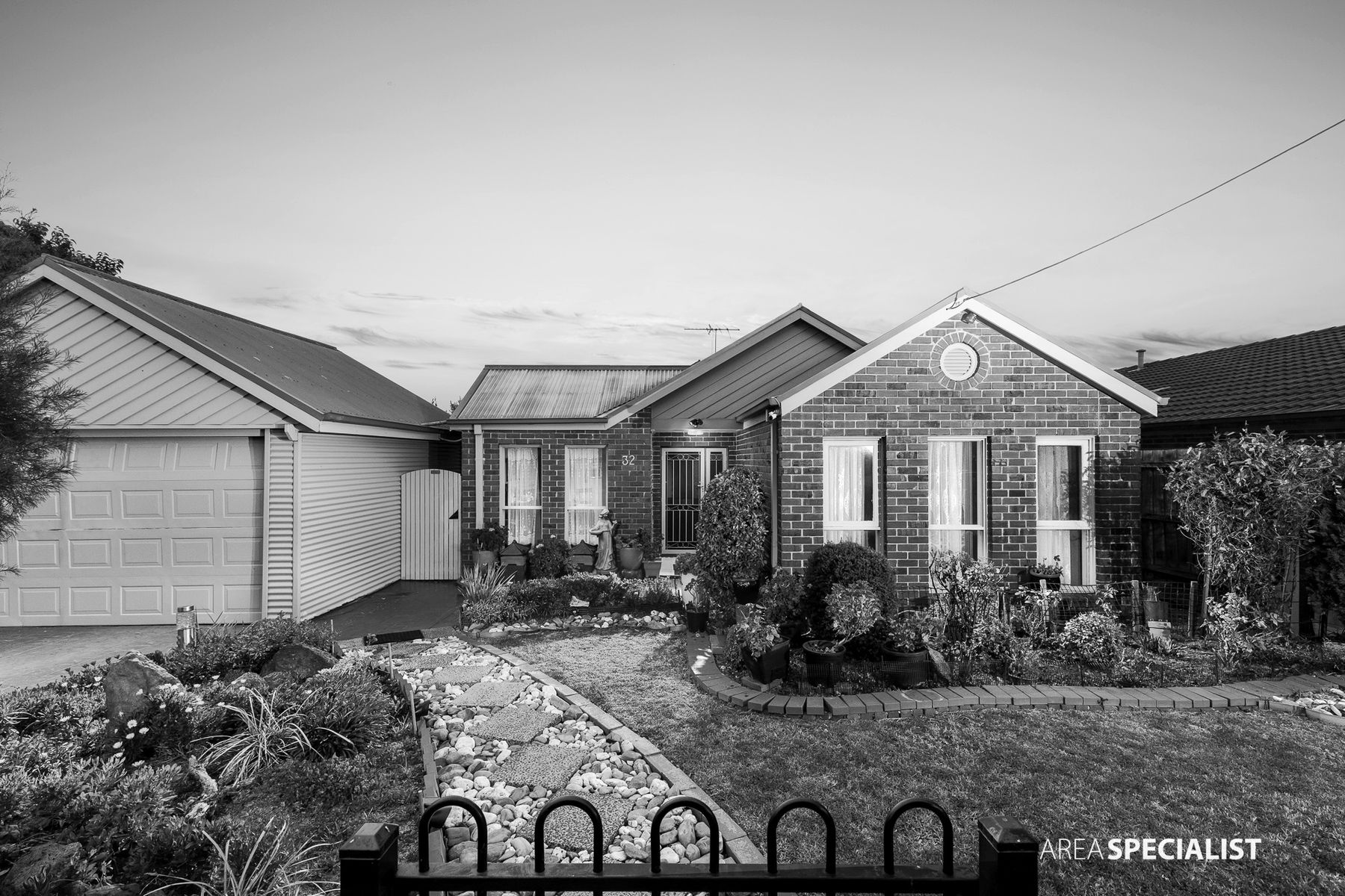 32 GREVILLEA CRESCENT, Hoppers Crossing, VIC 3029, Hoppers Crossing - Image 1