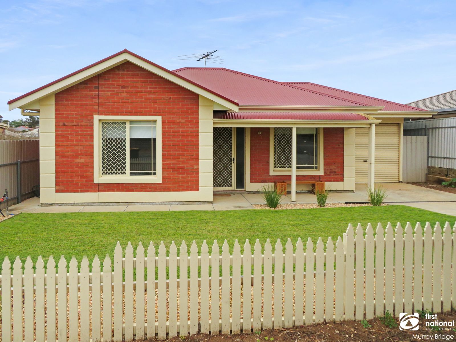 35 Willow Avenue, Murray Bridge - Image 1