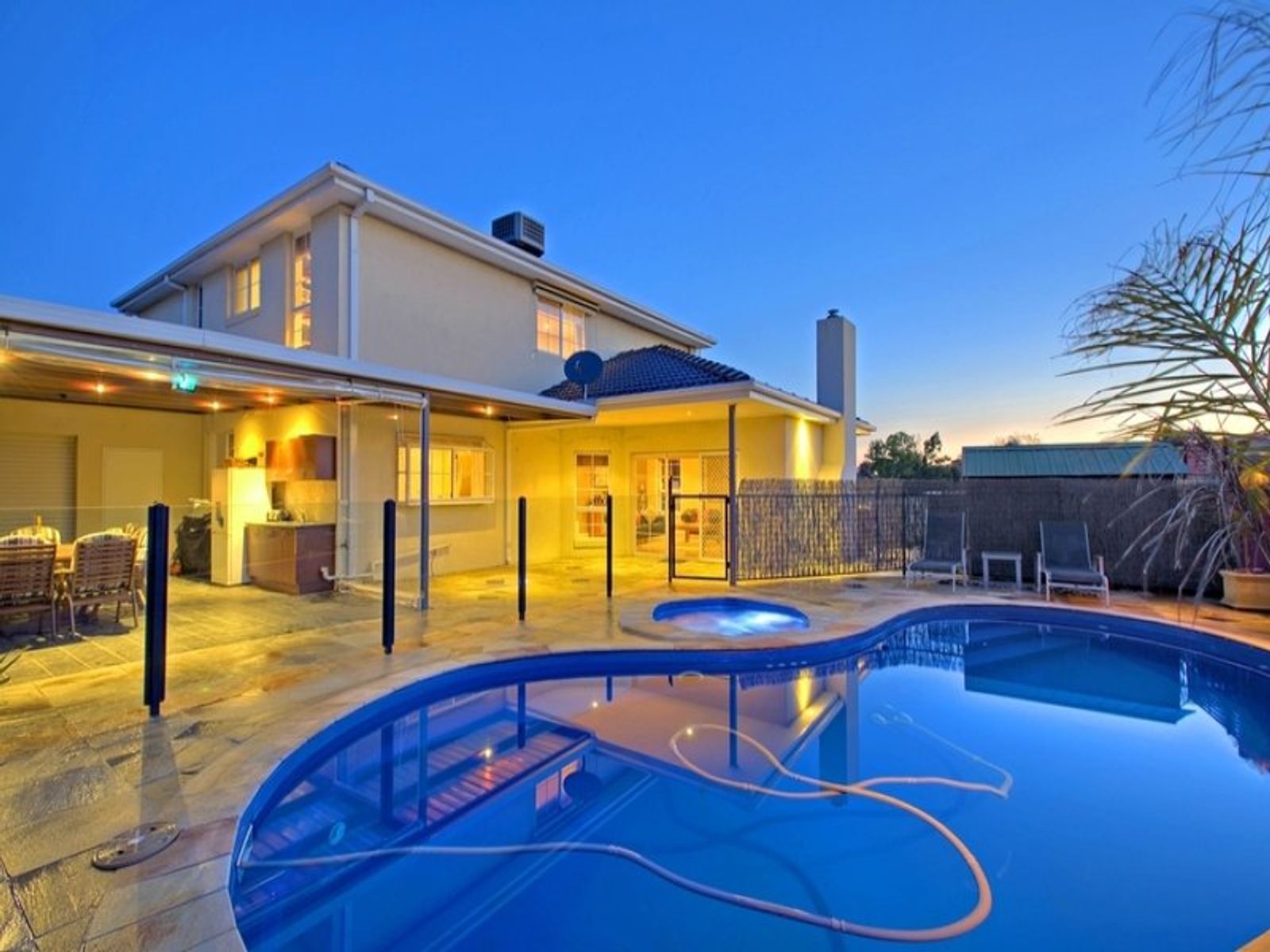 15 Kerr Crescent, Aspendale Gardens, VIC 3195, Aspendale Gardens - Thumbnail 7