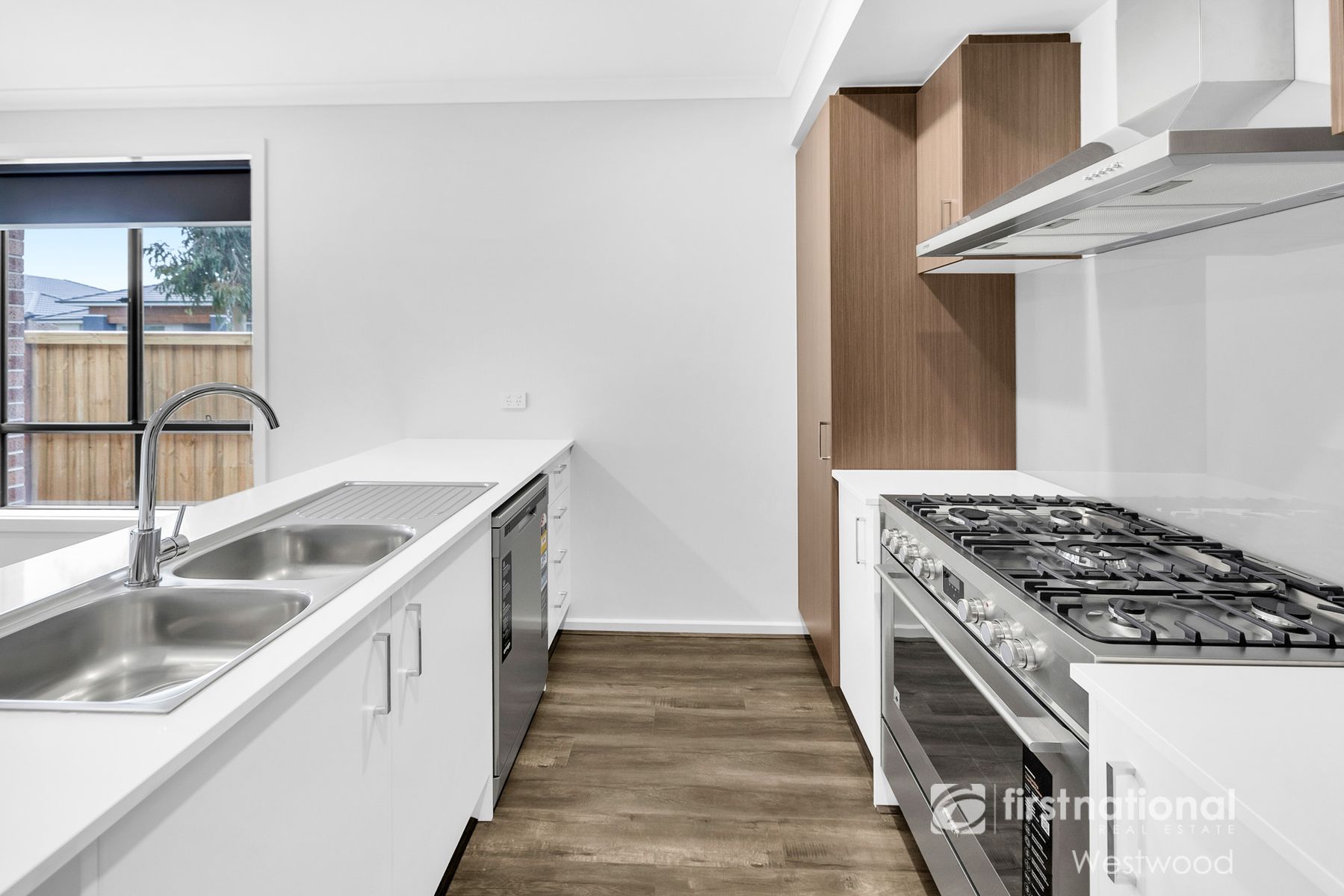 80 Exploration Avenue, Werribee VIC 3030, Werribee - Thumbnail 4