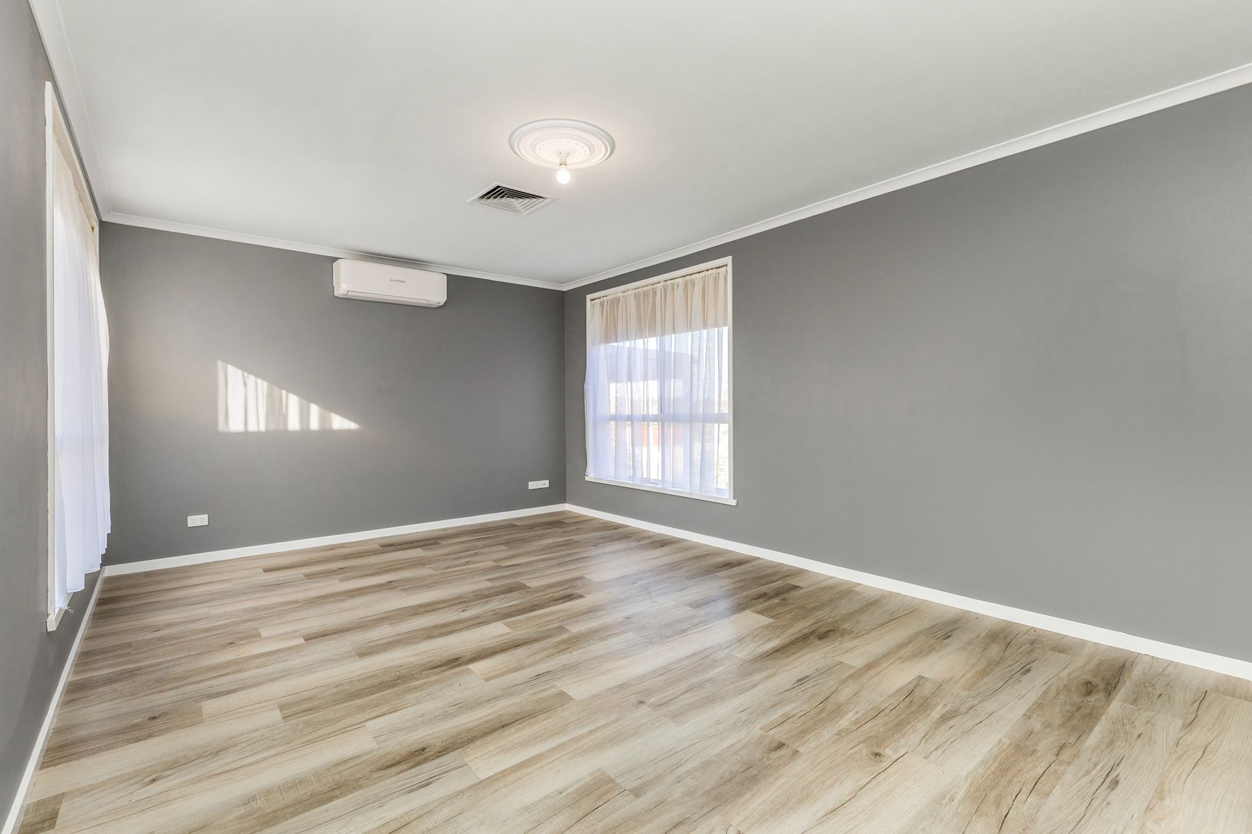 4 Hines Court, Kangaroo Flat VIC 3555, Kangaroo Flat - Thumbnail 2