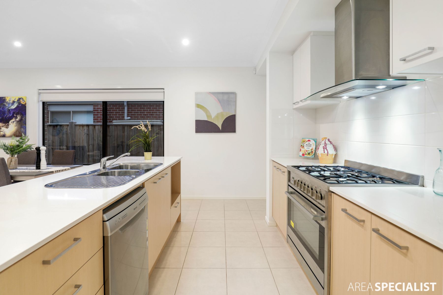 129 Bondi Parade, Point Cook, VIC 3030, Point Cook - Thumbnail 7