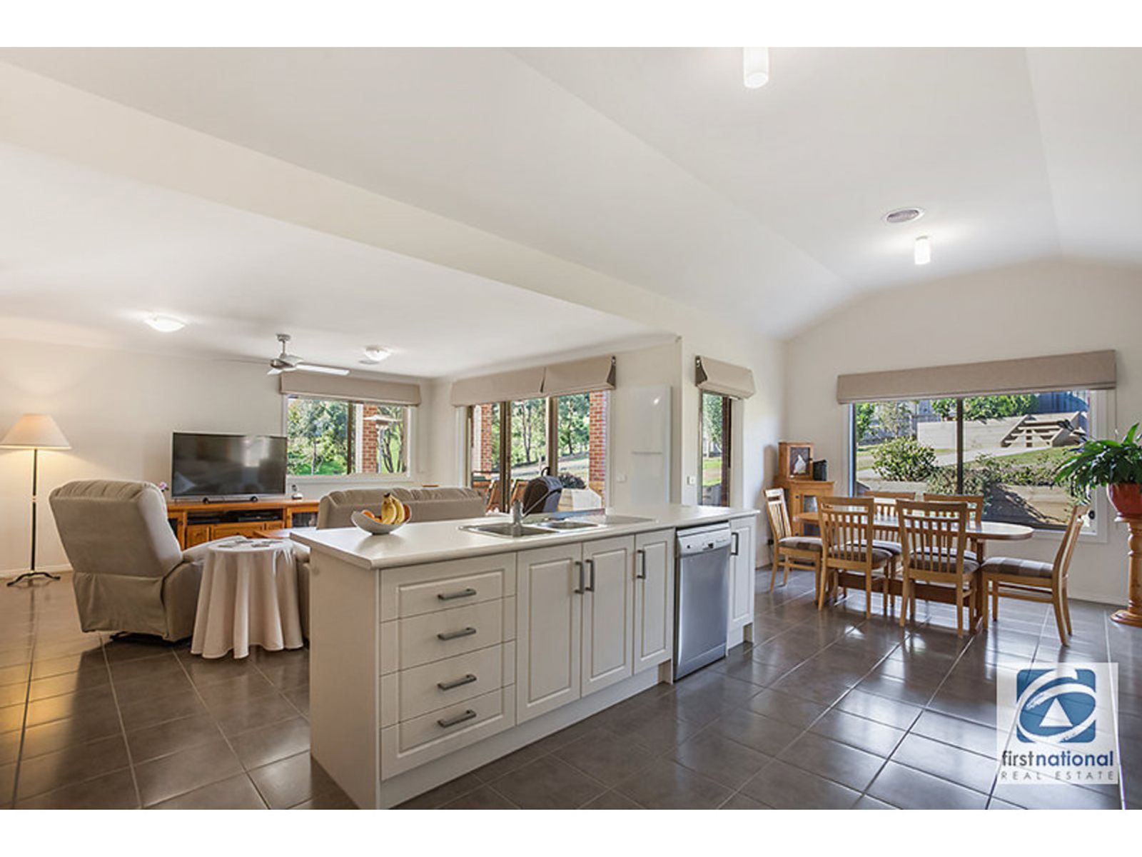 18 Shirley Road, Neerim South, VIC 3831, Neerim South - Thumbnail 3