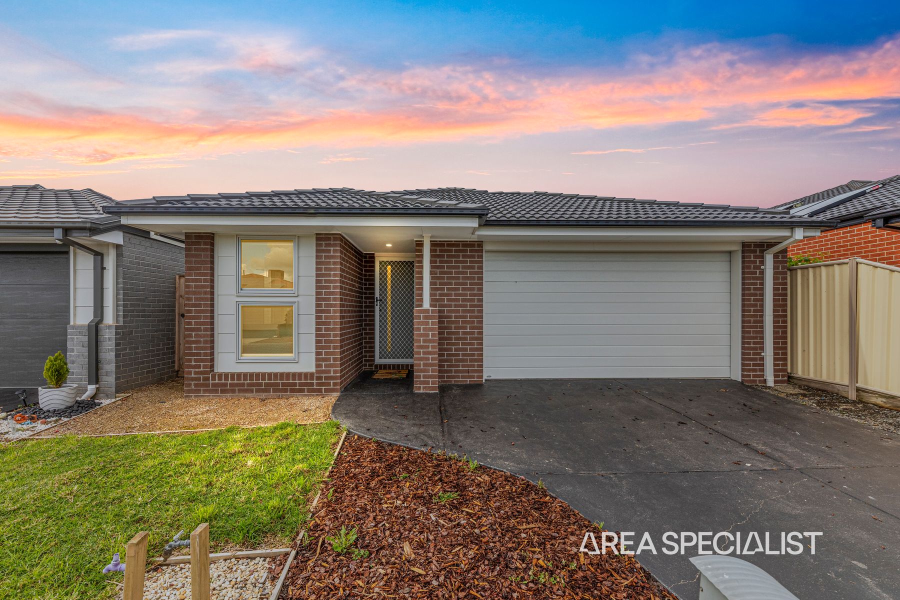 30 Isabel Street, Pakenham, VIC 3810, Pakenham - Thumbnail 2