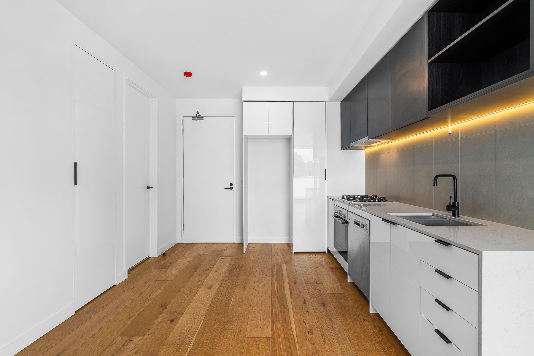 402/260 Burwood Hwy, Burwood, VIC 3125, Burwood - Thumbnail 4
