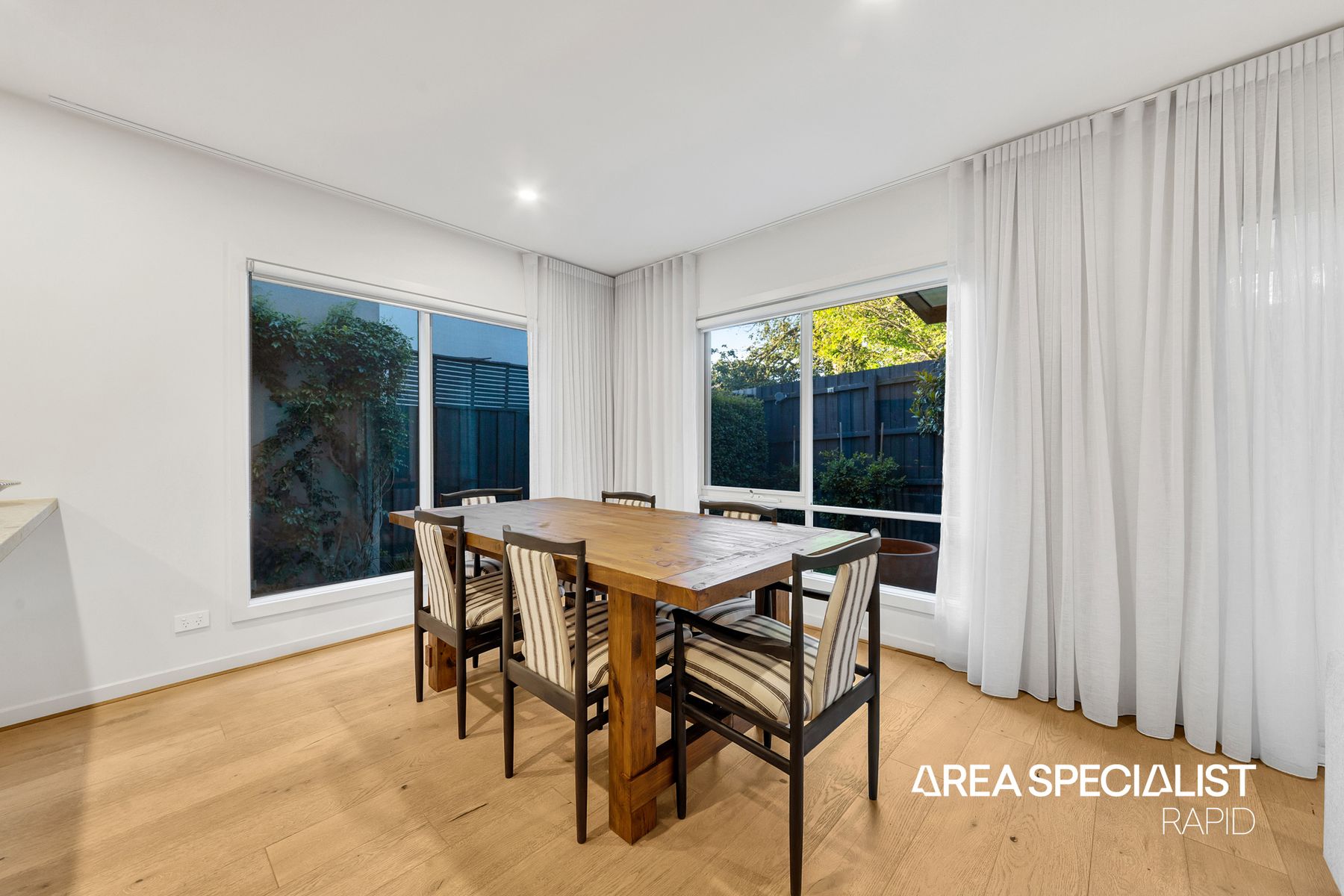 14 Sunnyoaks Lane, Hampton Park, VIC 3976, Hampton Park - Thumbnail 6