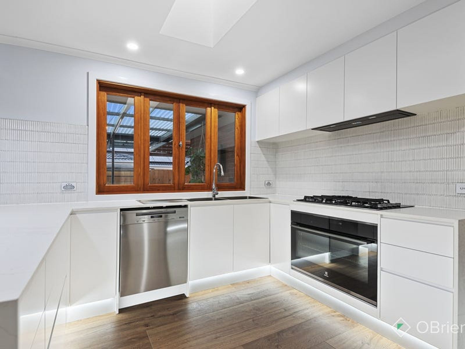 42 Shetland Street, Endeavour Hills, VIC 3802, Endeavour Hills - Thumbnail 3