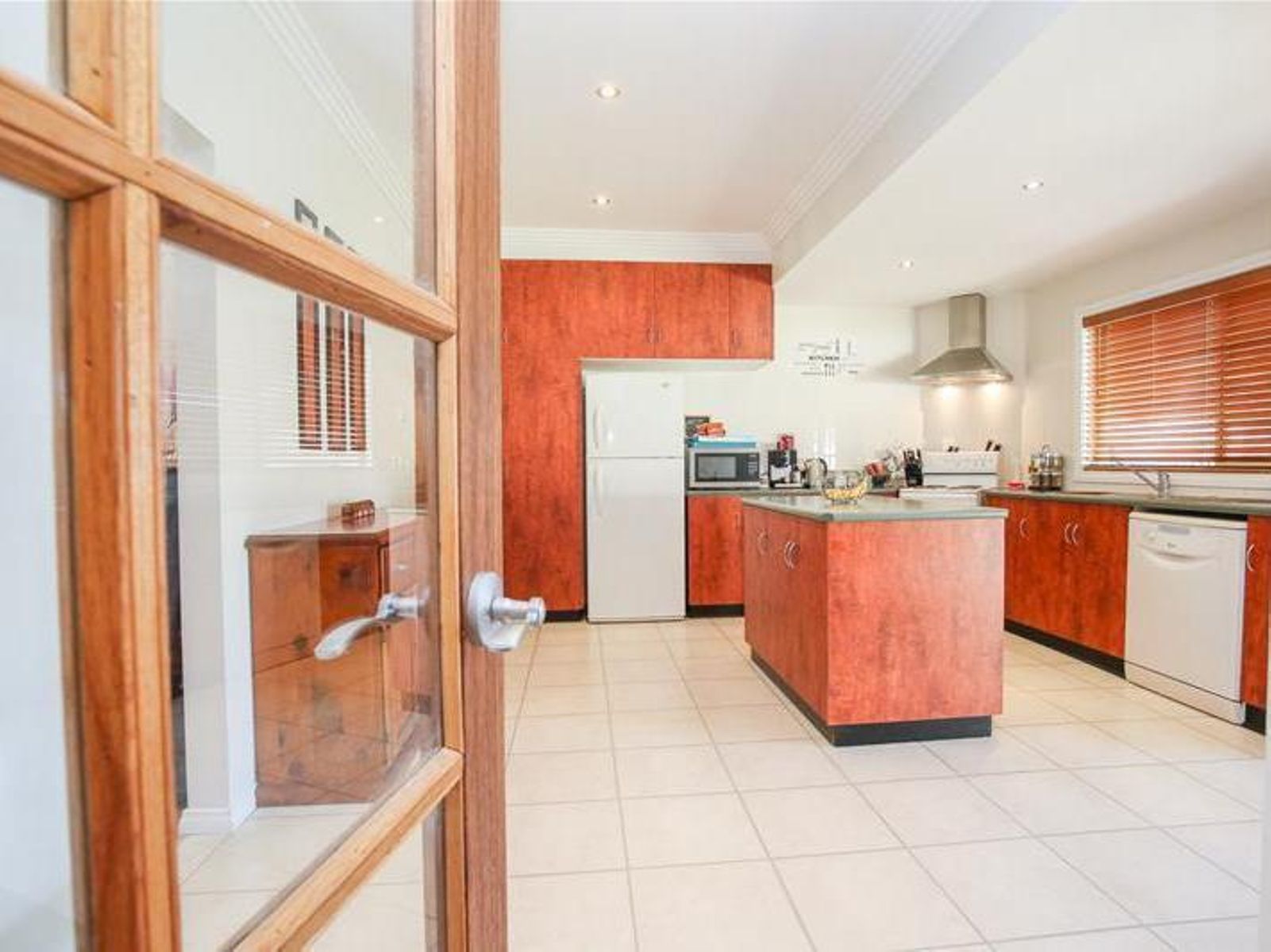 10 Mimosa Avenue, Mildura - Thumbnail 8