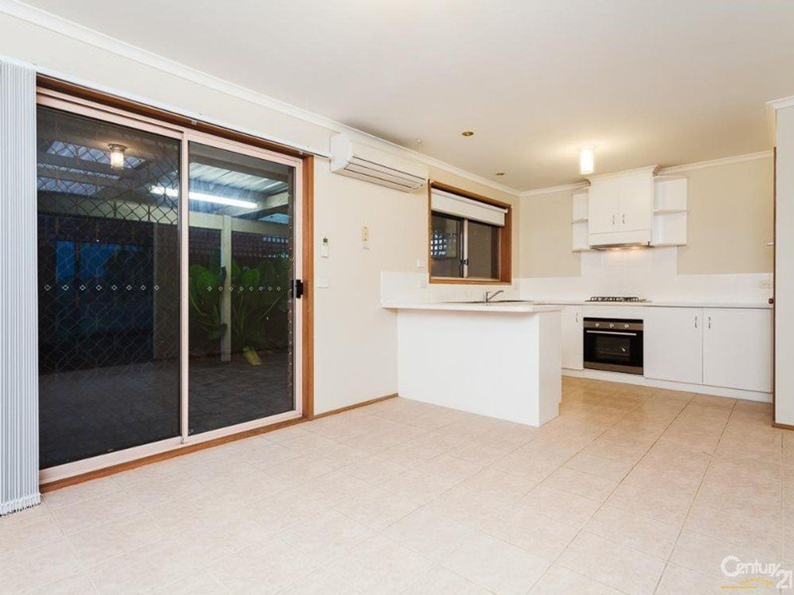 55 Waverley Park Drive, Cranbourne North - Thumbnail 5