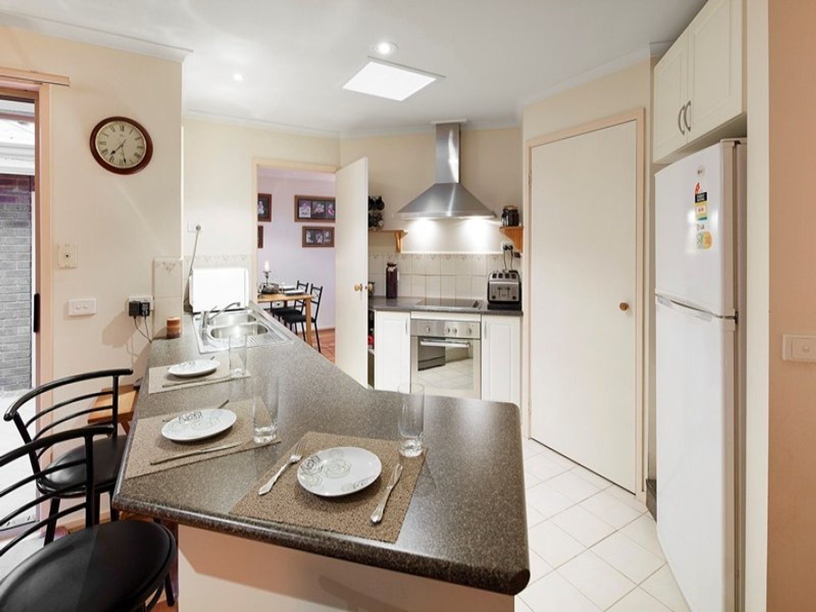 4 Lynda Court, Aspendale Gardens, VIC 3195, Aspendale Gardens - Thumbnail 3