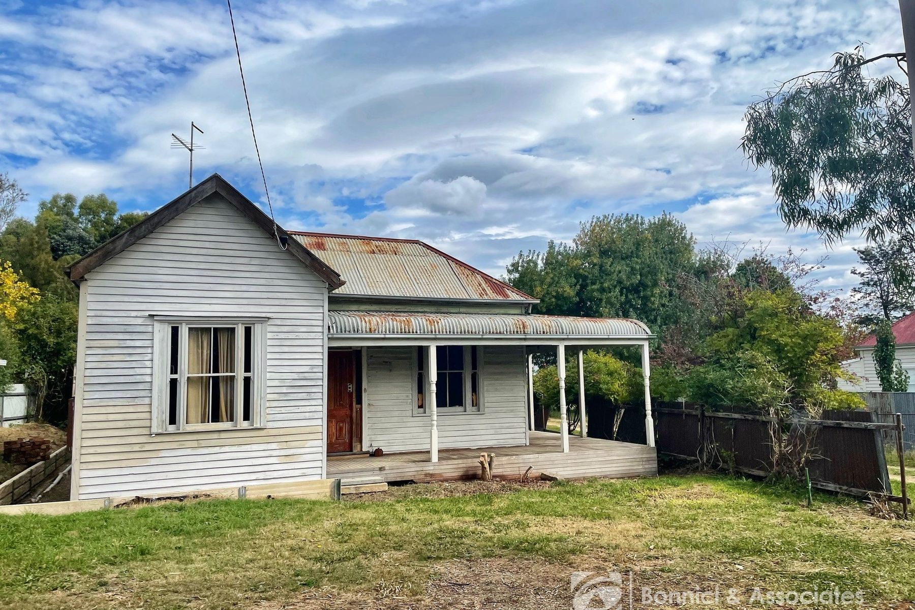 22 Mellish Street, Beechworth VIC 3747, Beechworth - Thumbnail 3