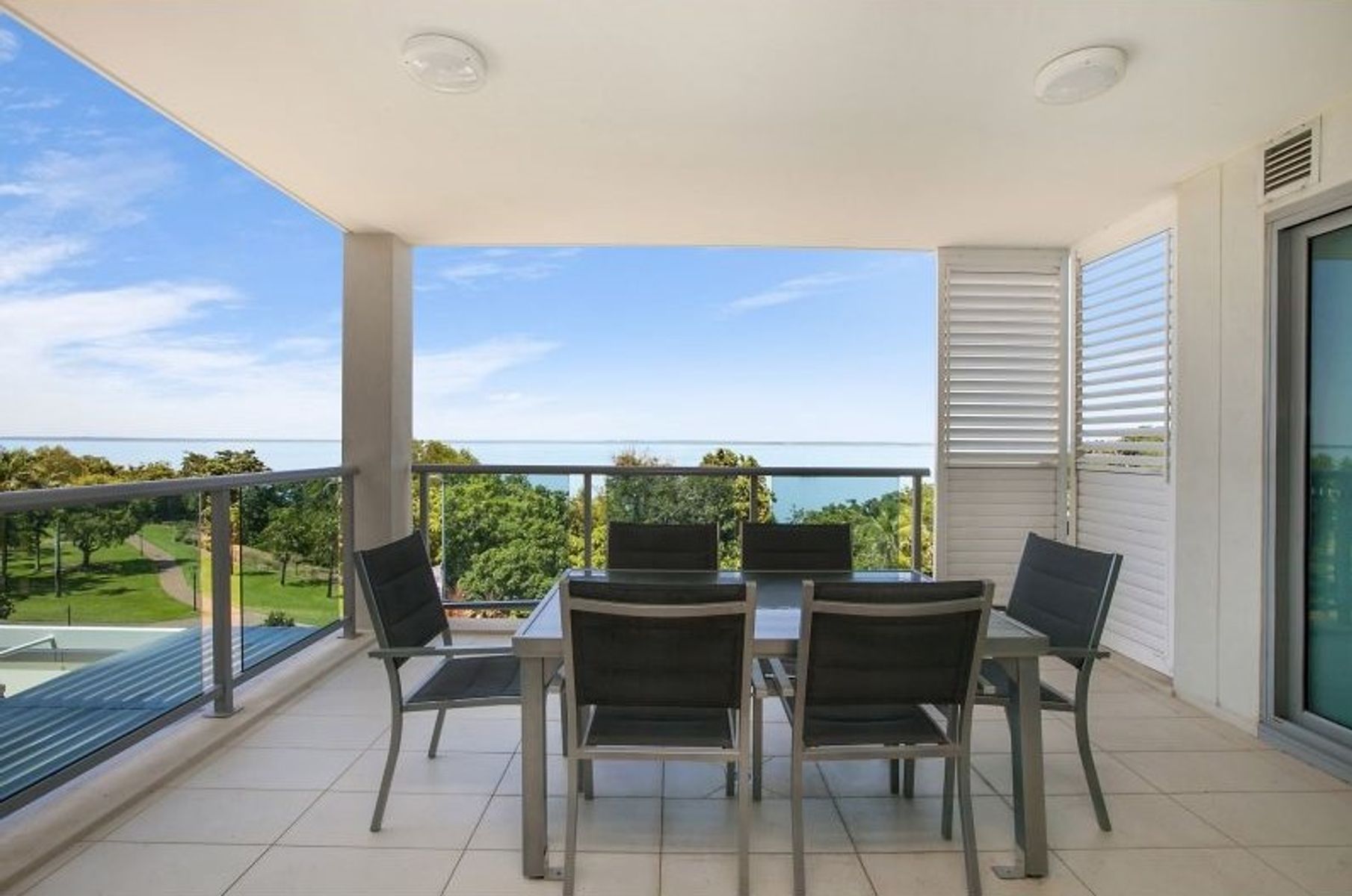 1002/102 Esplanade, Darwin City NT 0800, Darwin City - Thumbnail 2