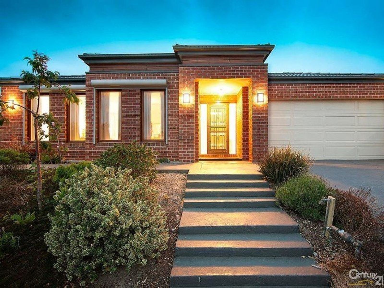 4 Lancashire Drive, Cranbourne North - Thumbnail 3
