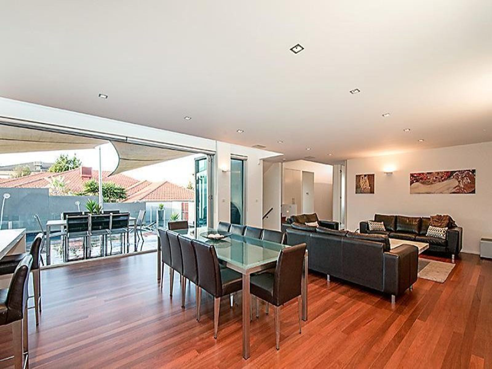3 Monte Carlo Court, Greenvale - Thumbnail 2