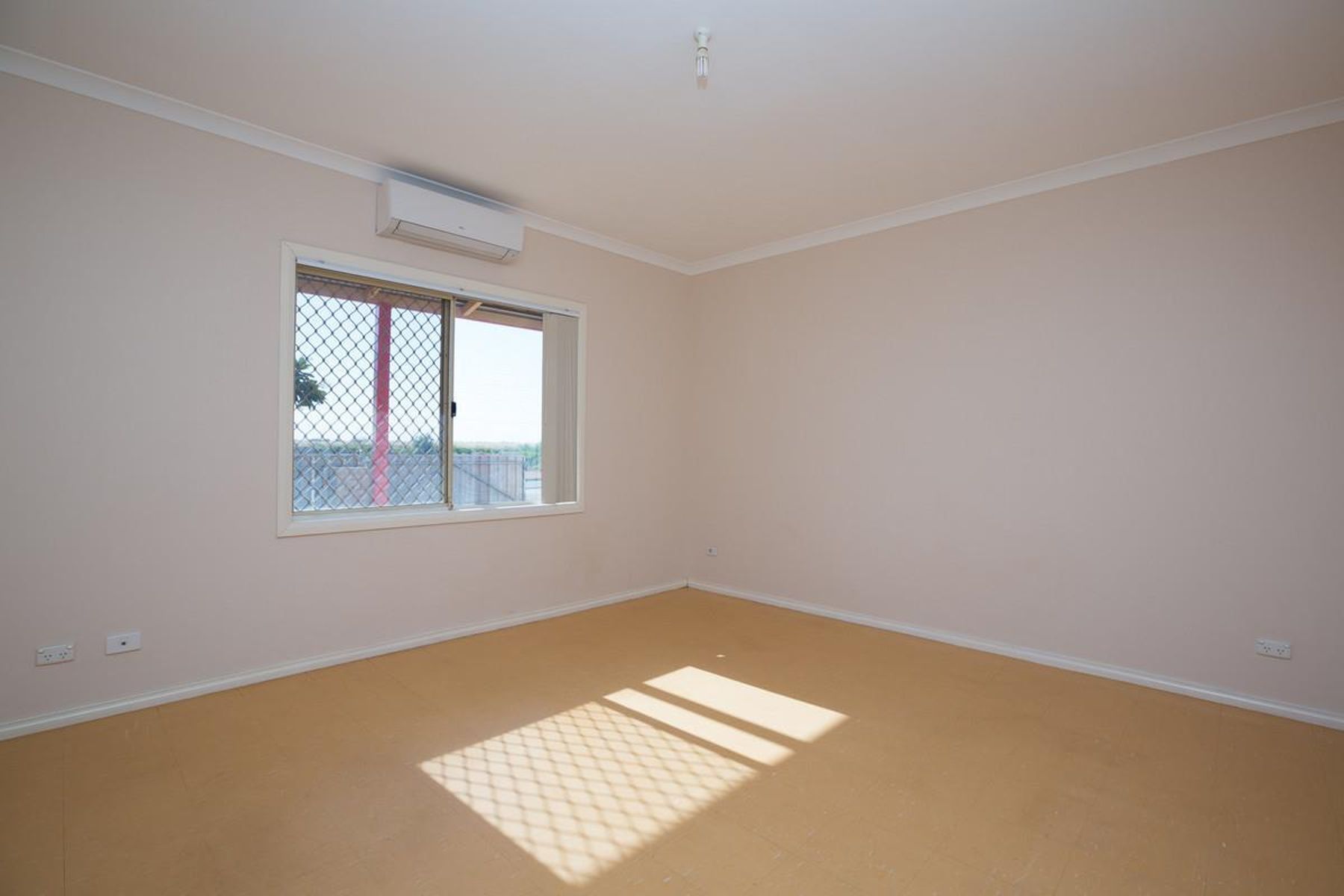 24 Brolga Way, South Hedland WA 6722, South Hedland - Thumbnail 7