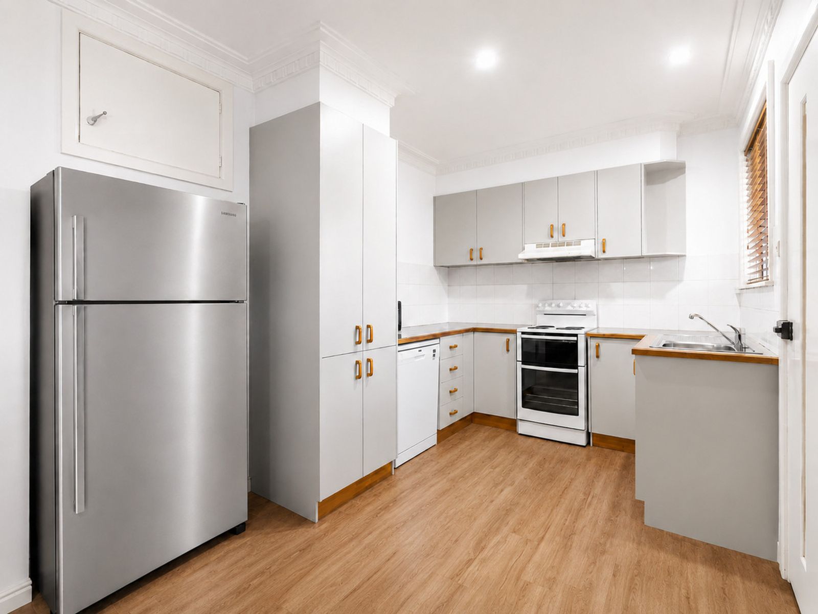 36 Gillie Crescent, Morwell VIC 3840, Morwell - Thumbnail 2