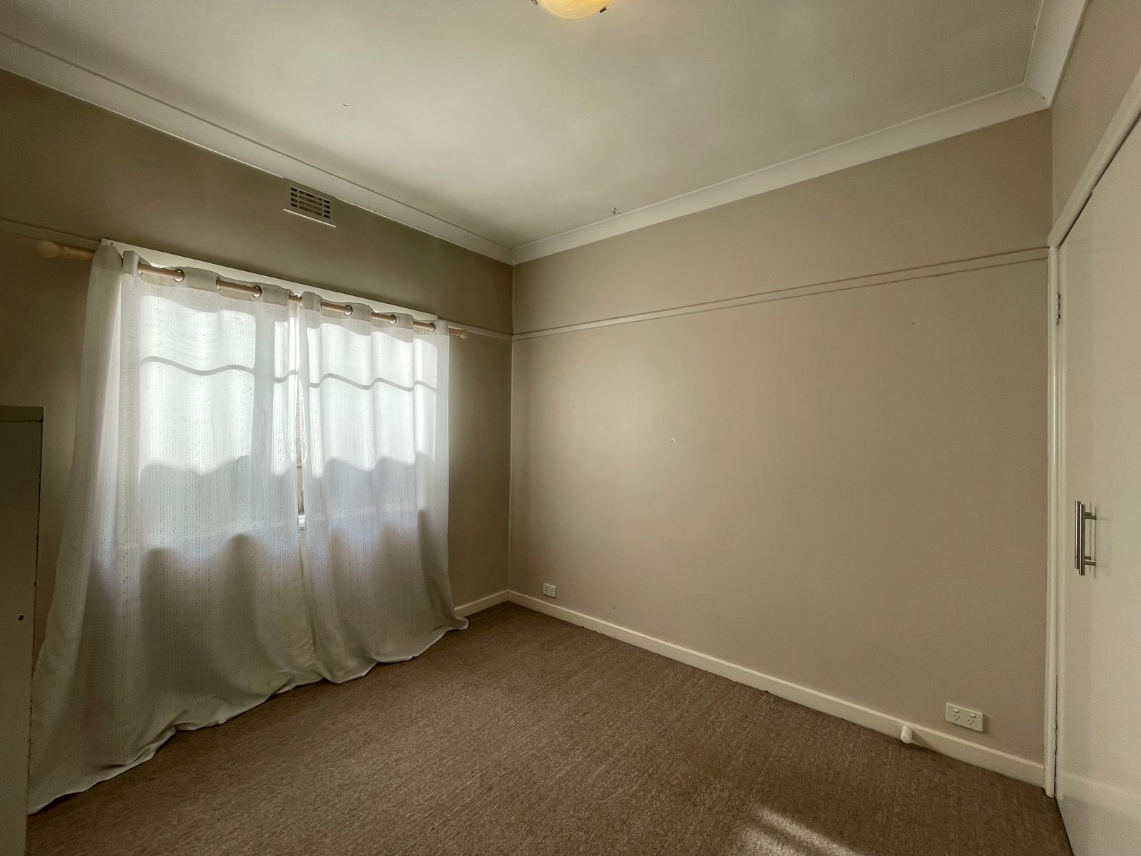 51 Benbow Street, Yarraville VIC 3013, Yarraville - Thumbnail 4