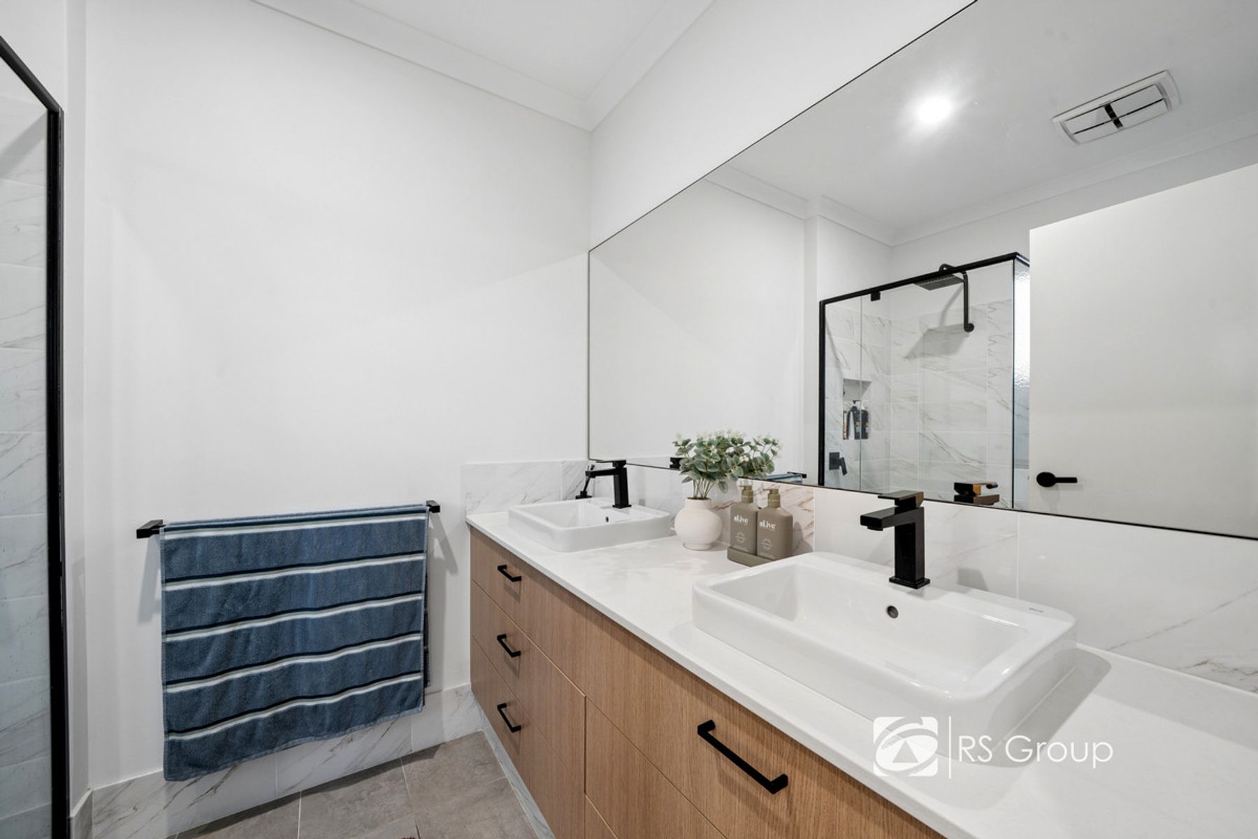 4 Norfolk Drive, Southern River WA 6110, Southern River - Thumbnail 3