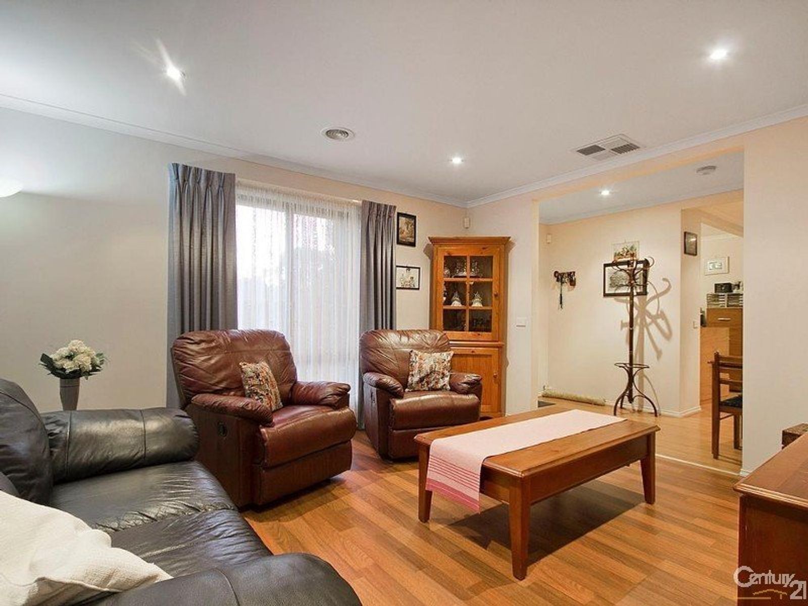 1 Pellenor Lane, Cranbourne East - Thumbnail 5