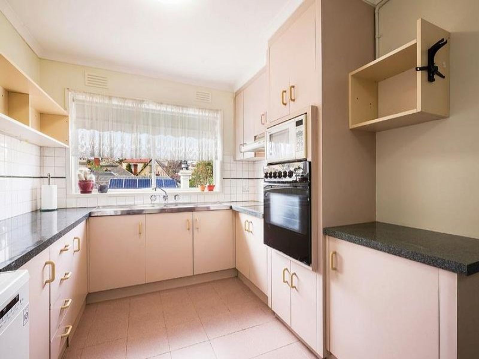 8/43 Roxburgh Street, Ascot Vale - Thumbnail 3