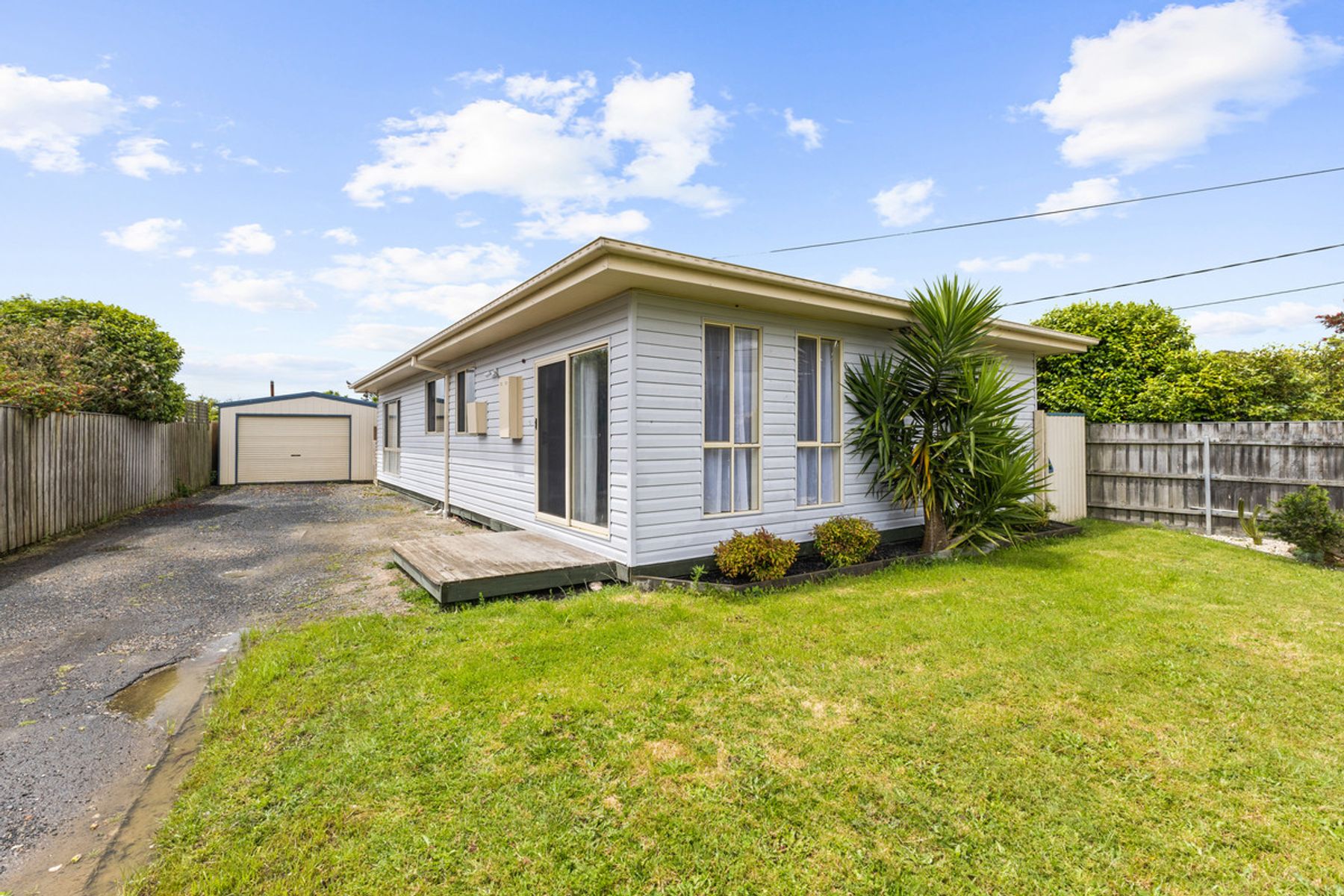 1 Rossmore Avenue, Yallourn North VIC 3825, Yallourn North - Thumbnail 2