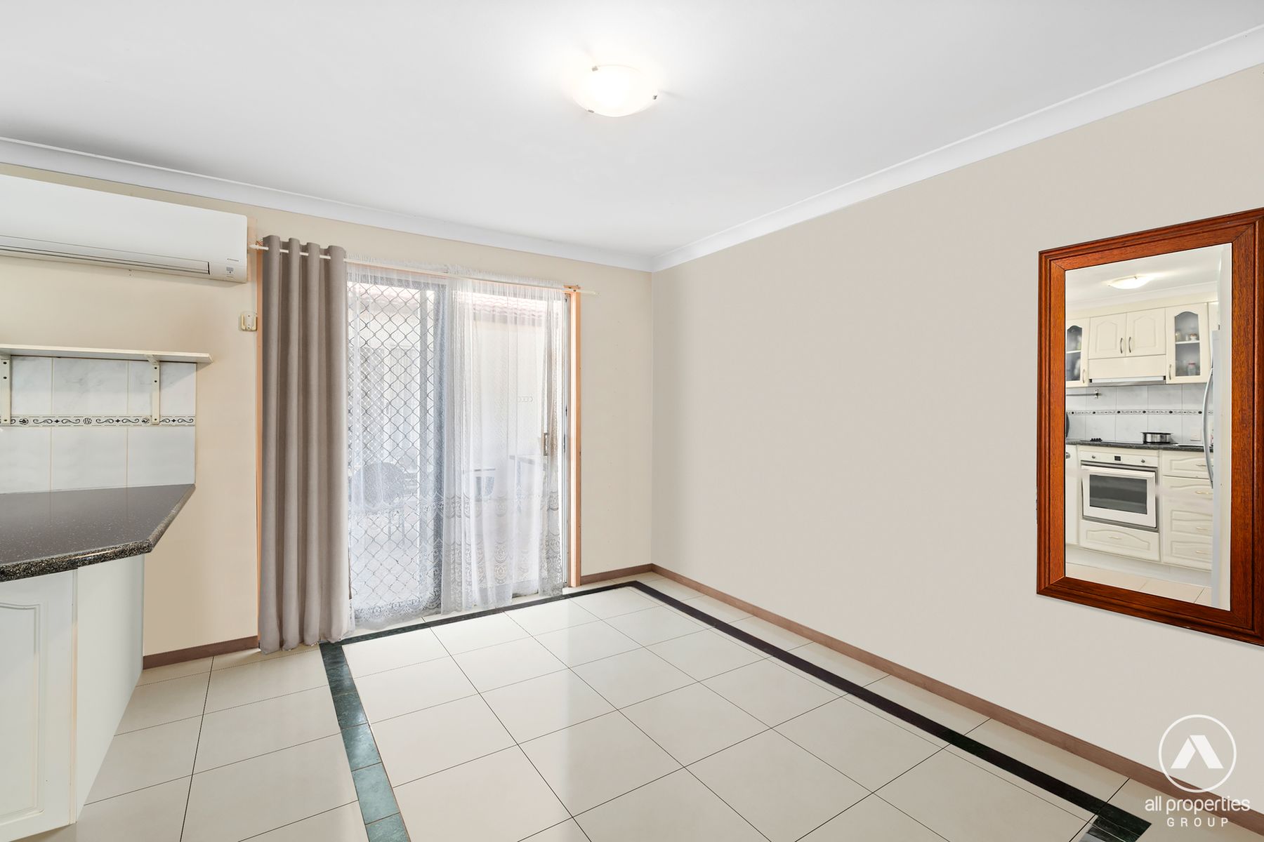 72 Peverell Street, Hillcrest QLD 4118, Hillcrest - Thumbnail 4