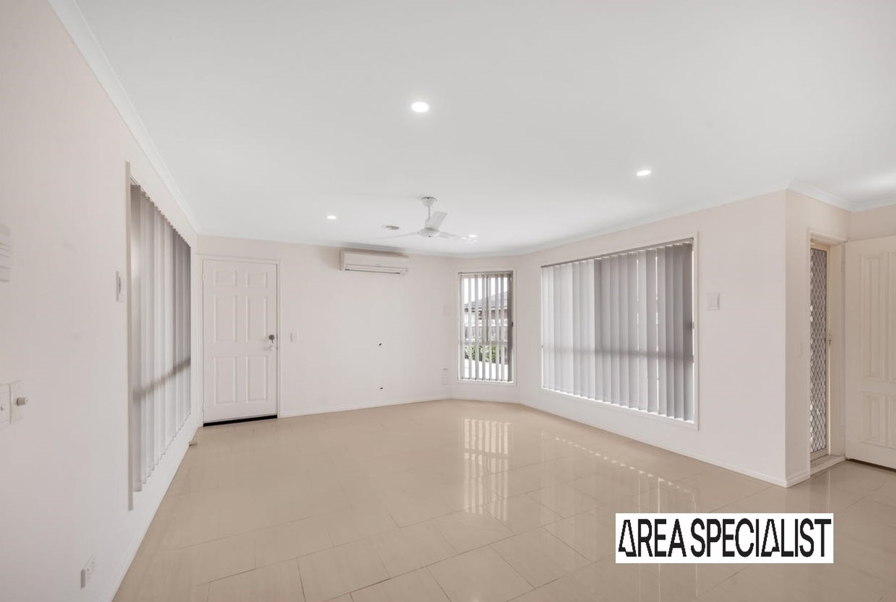 2/9 Elgin Close, Hillside, Hillside - Thumbnail 4