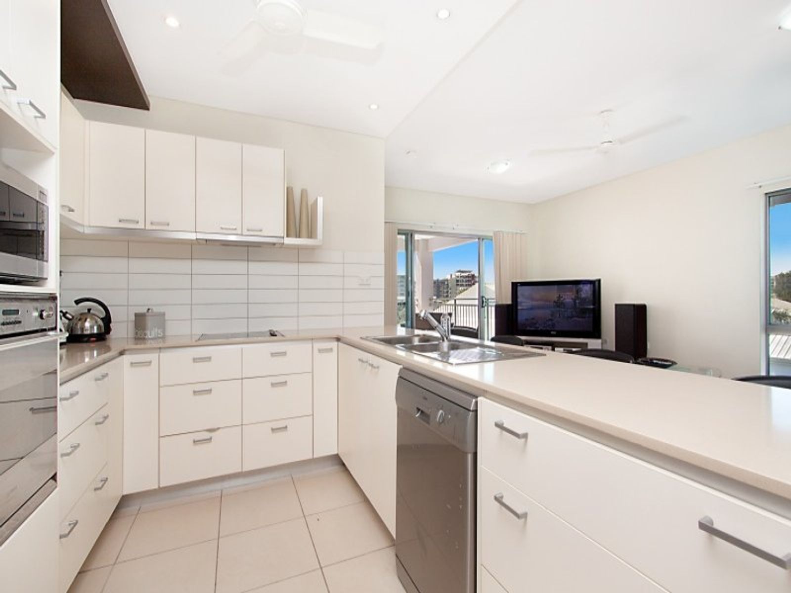 18/144 Smith Street, Darwin City NT 0800, Darwin City - Thumbnail 4