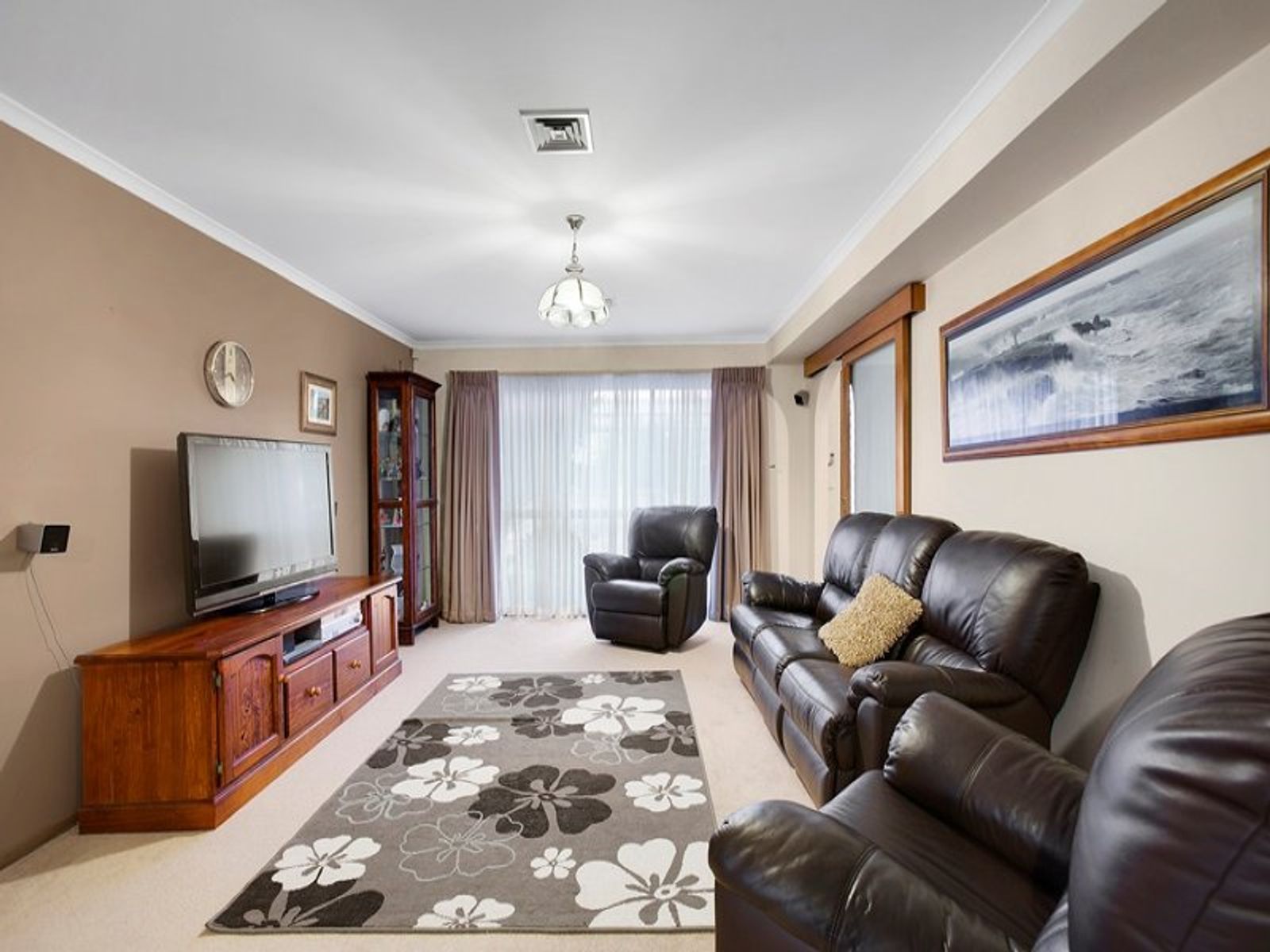 17 Kerr Crescent, Aspendale Gardens, VIC 3195, Aspendale Gardens - Thumbnail 2