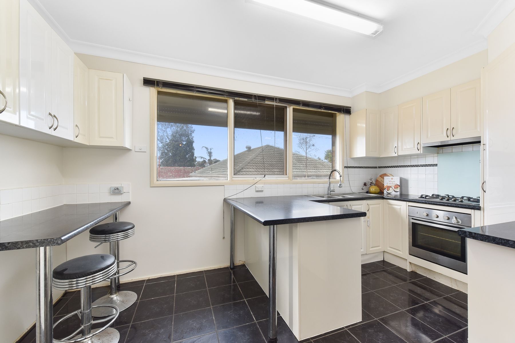 8 Sunline Avenue, Noble Park North, VIC 3174, Noble Park North - Thumbnail 5