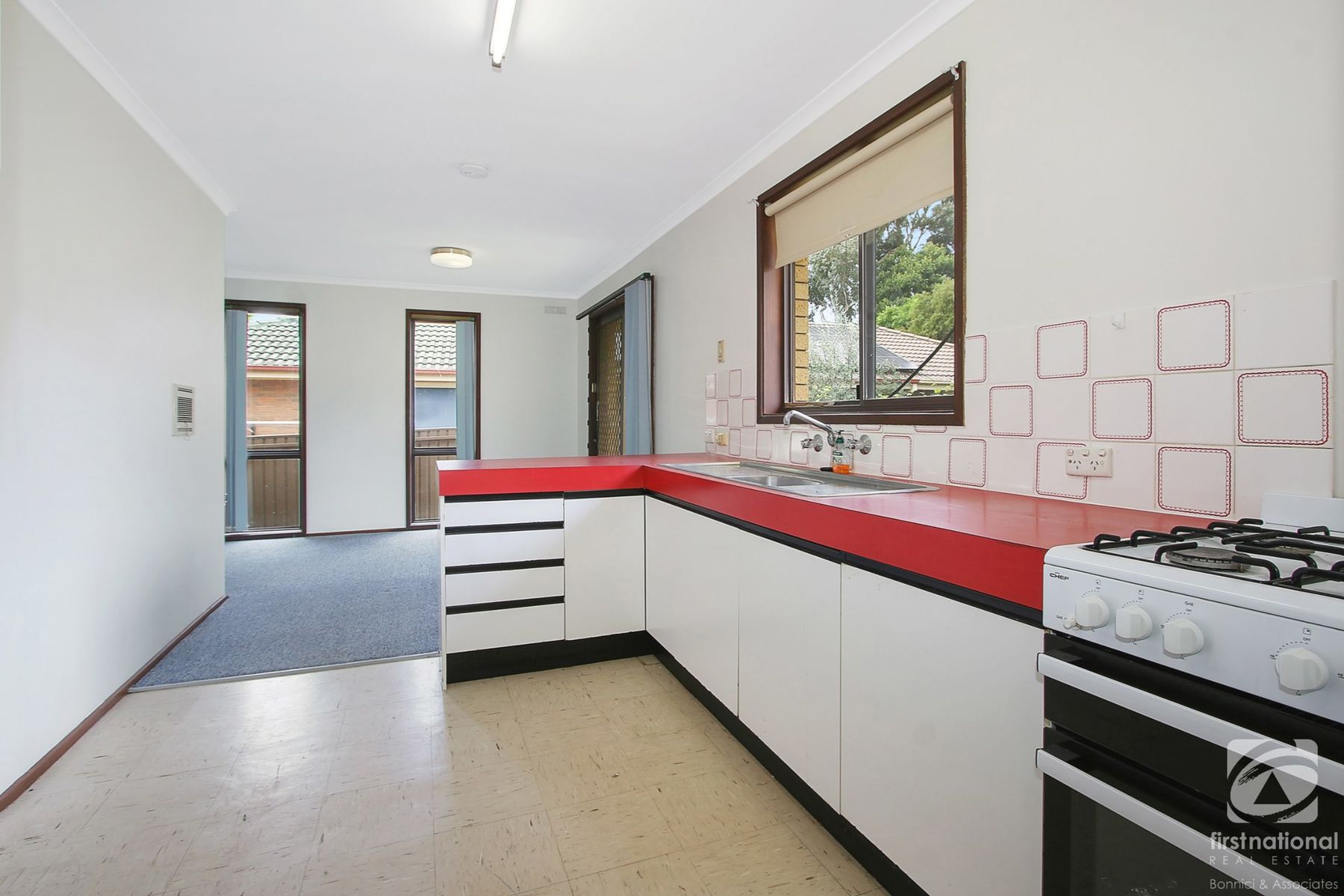 13 Wiltshire Crescent, Wodonga VIC 3690, Wodonga - Thumbnail 2